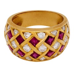 Cocktailring aus 18 Karat Gelbgold mit Rubin-Diamant