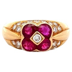 Vintage Ruby Diamond 18k Yellow Gold Flower Ring