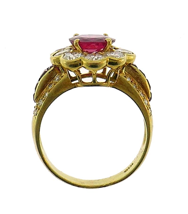 Vintage Ruby Diamond 18k Yellow Gold Ring 1