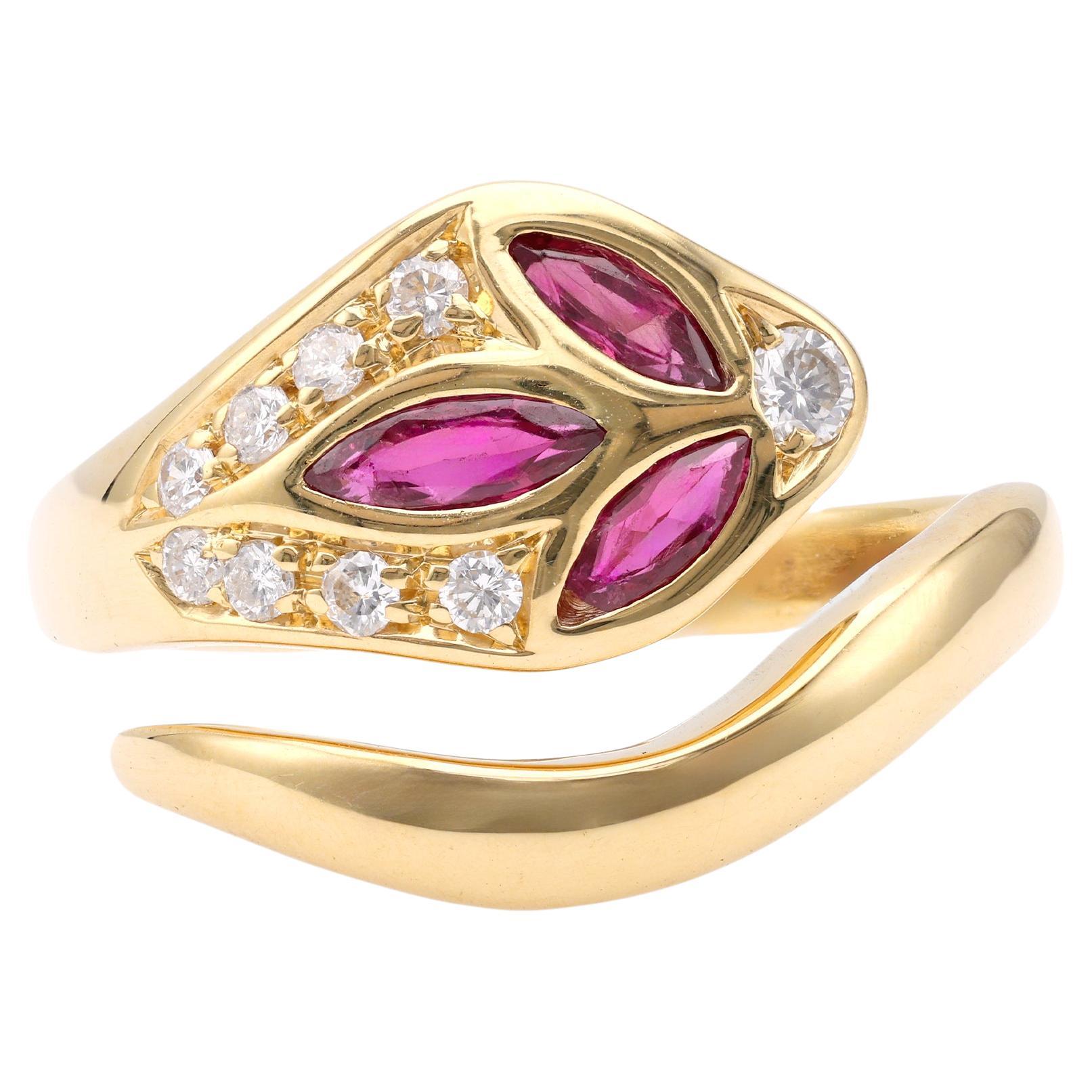 Vintage Ruby Diamond 18k Yellow Gold Snake Ring For Sale