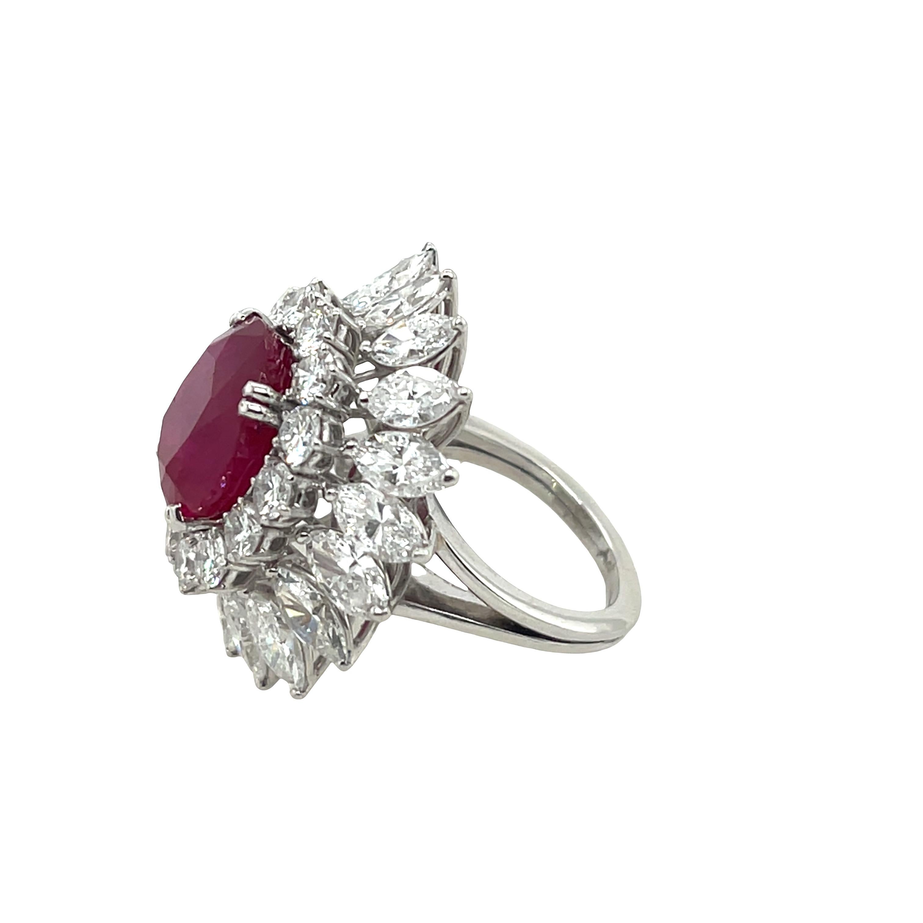 Vintage Rubin & Diamant Cluster Ring in Platin im Angebot 2