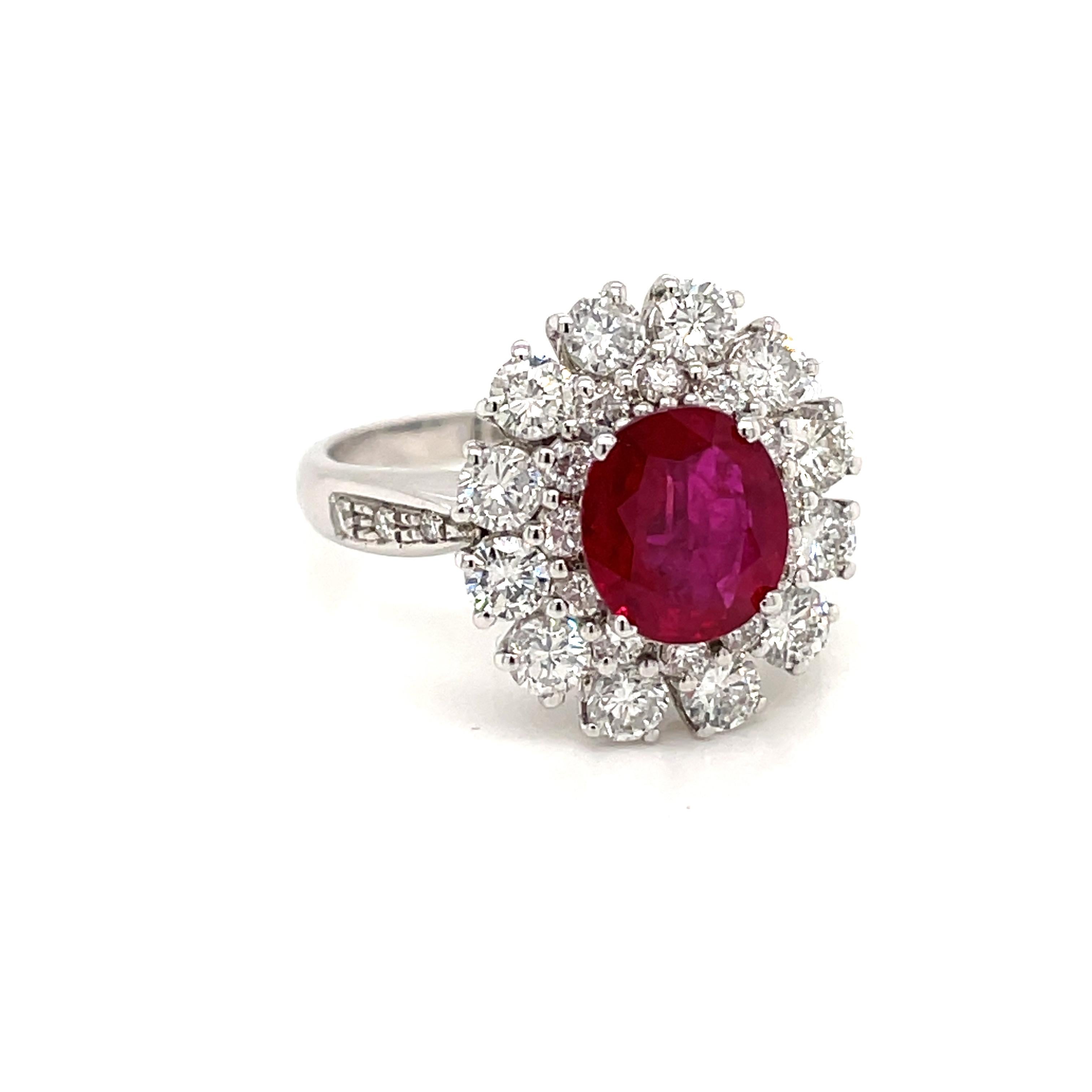 Round Cut Vintage Ruby Diamond Gold Cluster Ring For Sale