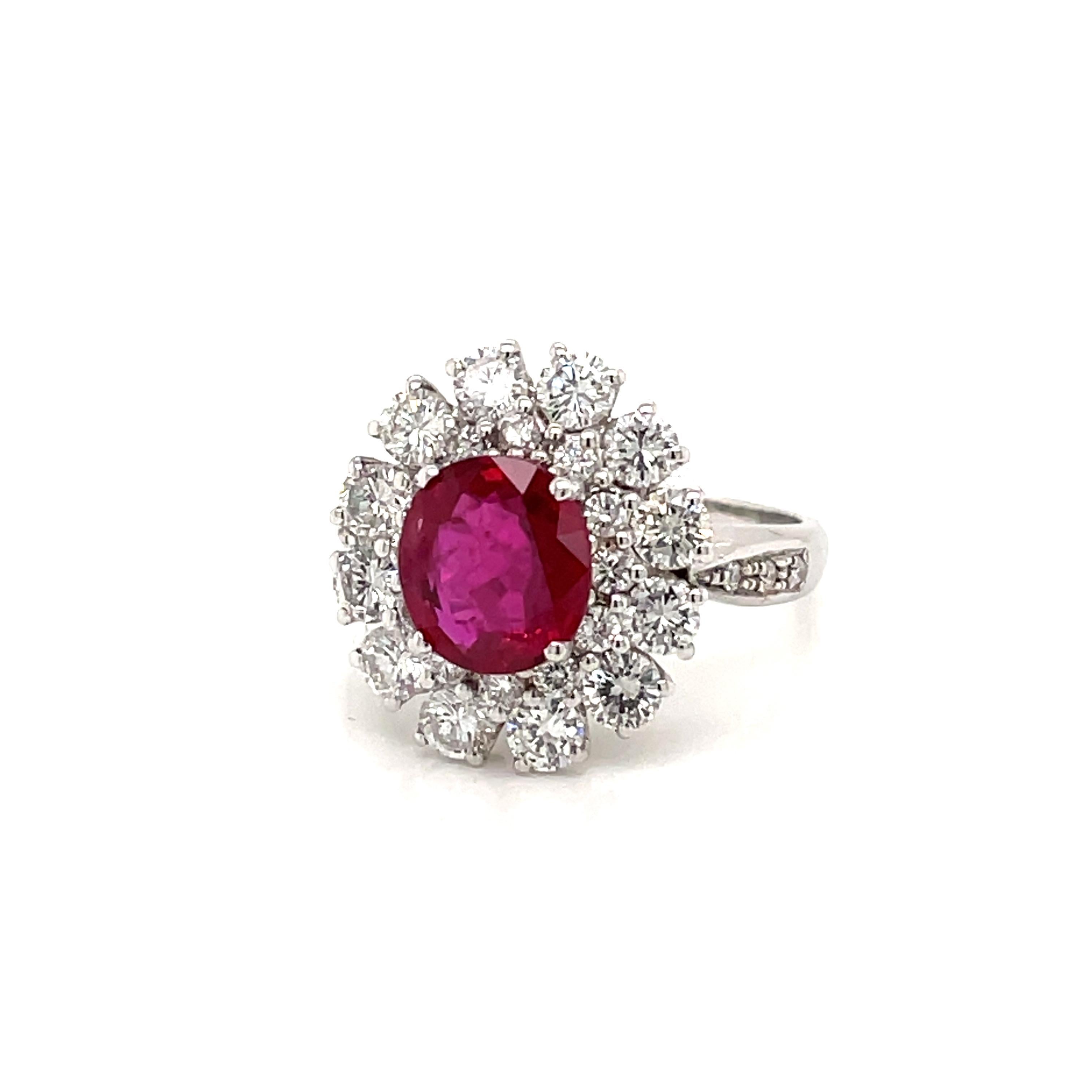 Women's Vintage Ruby Diamond Gold Cluster Ring For Sale