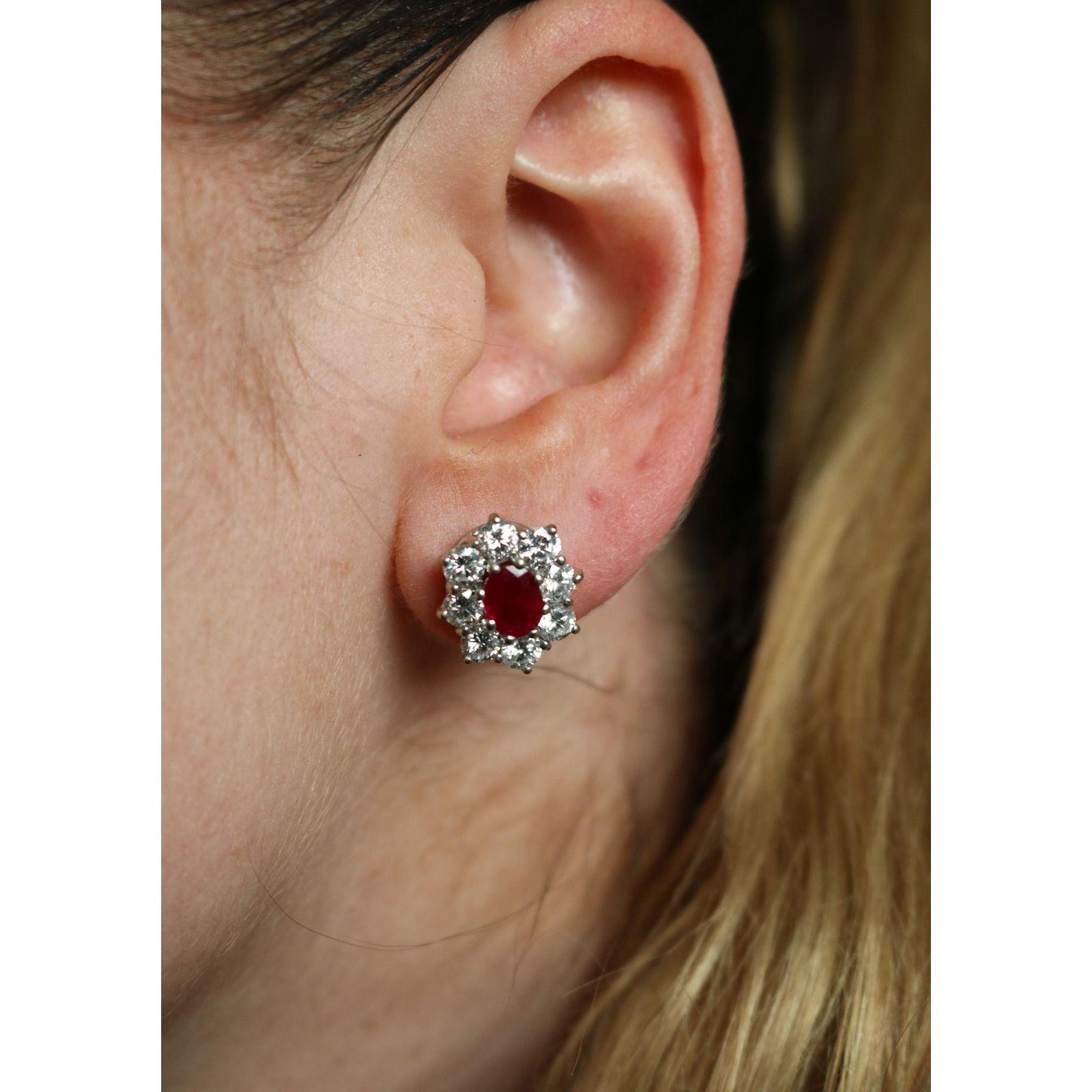 Vintage Rubin Diamant Halo Ohrstecker Platin 14K Backs Burma erhitzt ~4.4ctw im Angebot 7