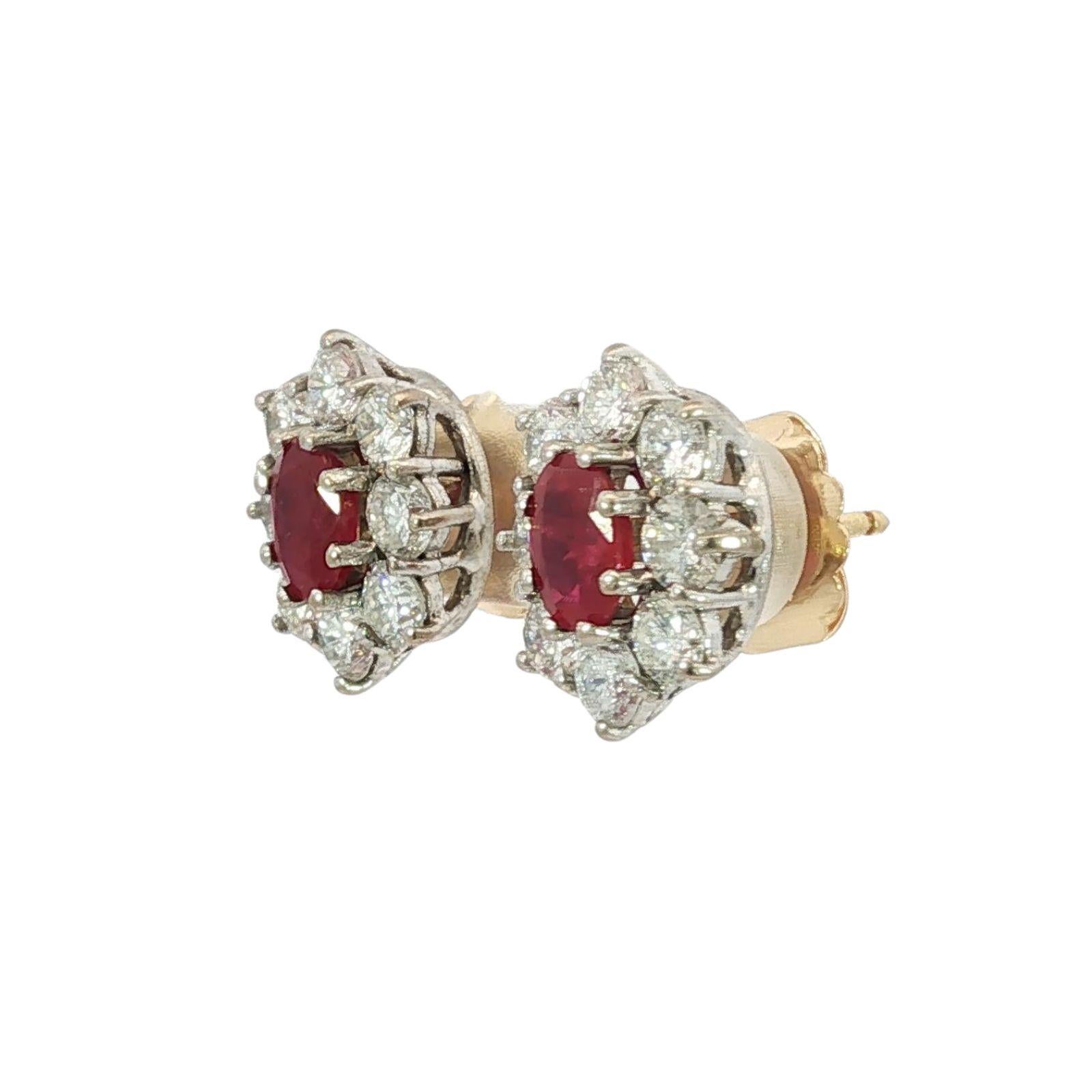 Vintage Rubin Diamant Halo Ohrstecker Platin 14K Backs Burma erhitzt ~4.4ctw im Zustand „Hervorragend“ im Angebot in Fairfield, CT