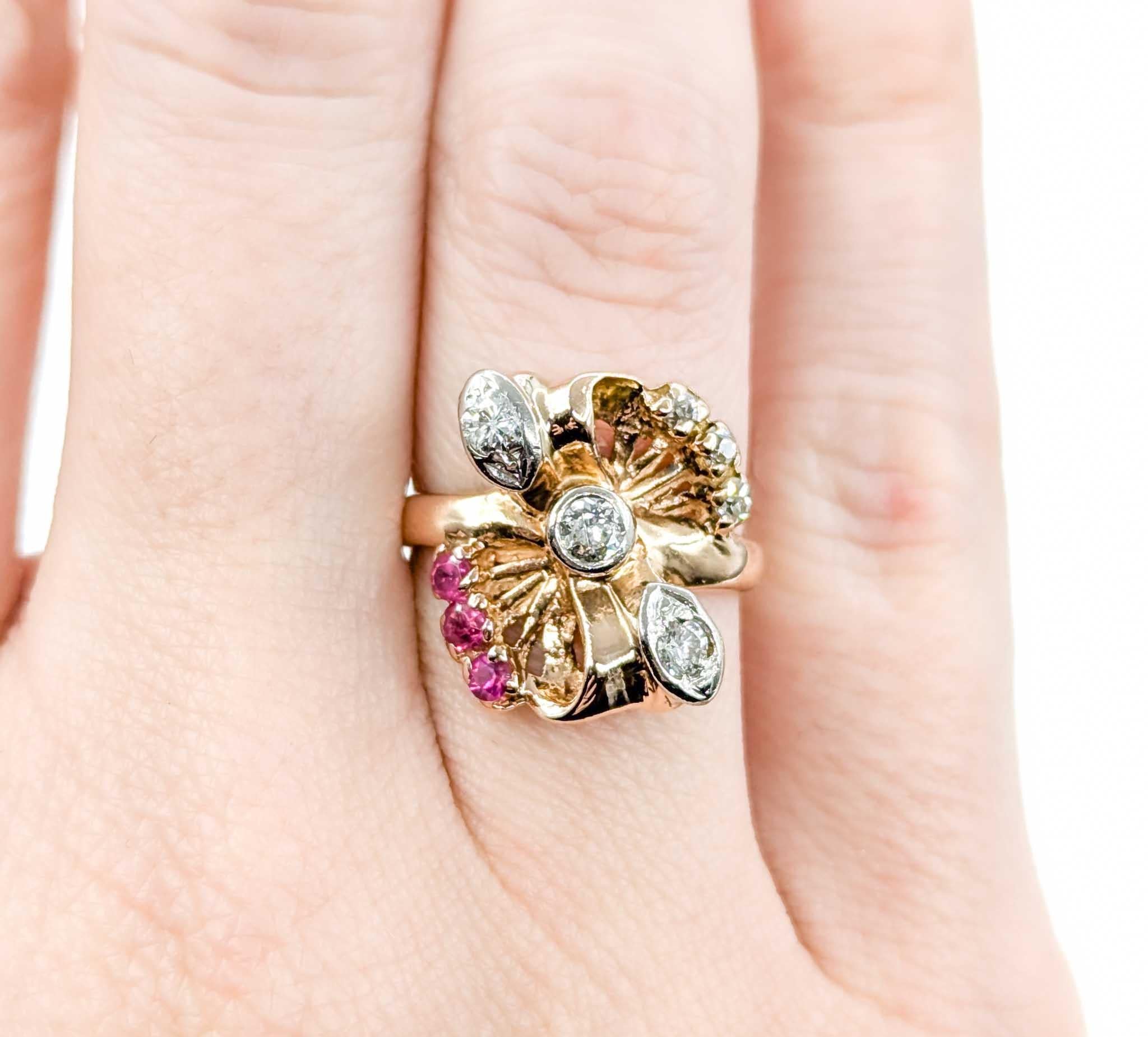 Round Cut Vintage Ruby & Diamond Ring in 14k Rose Gold For Sale