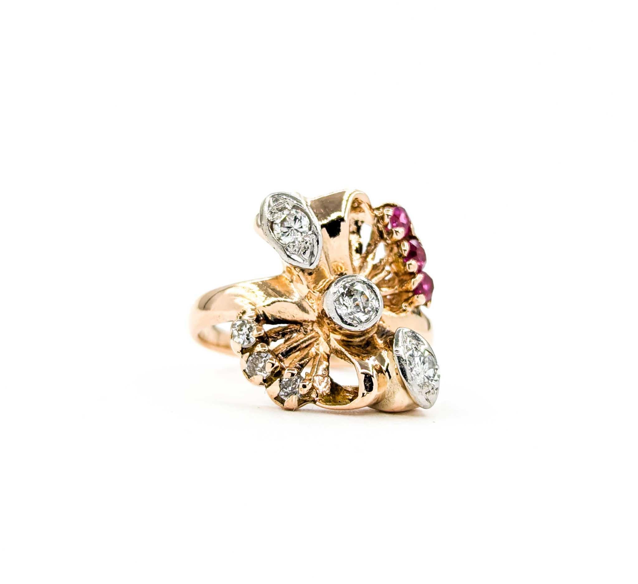 Vintage Ruby & Diamond Ring in 14k Rose Gold In Excellent Condition For Sale In Bloomington, MN