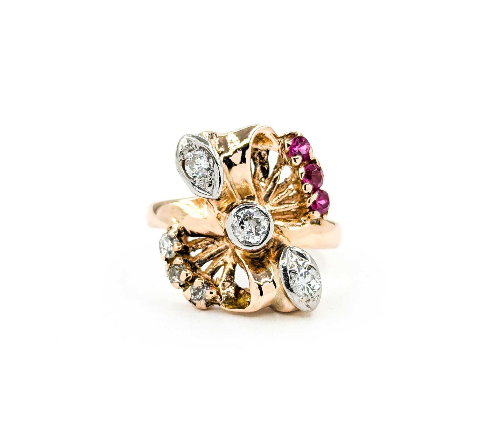 Vintage Ruby & Diamond Ring in 14k Rose Gold For Sale 3