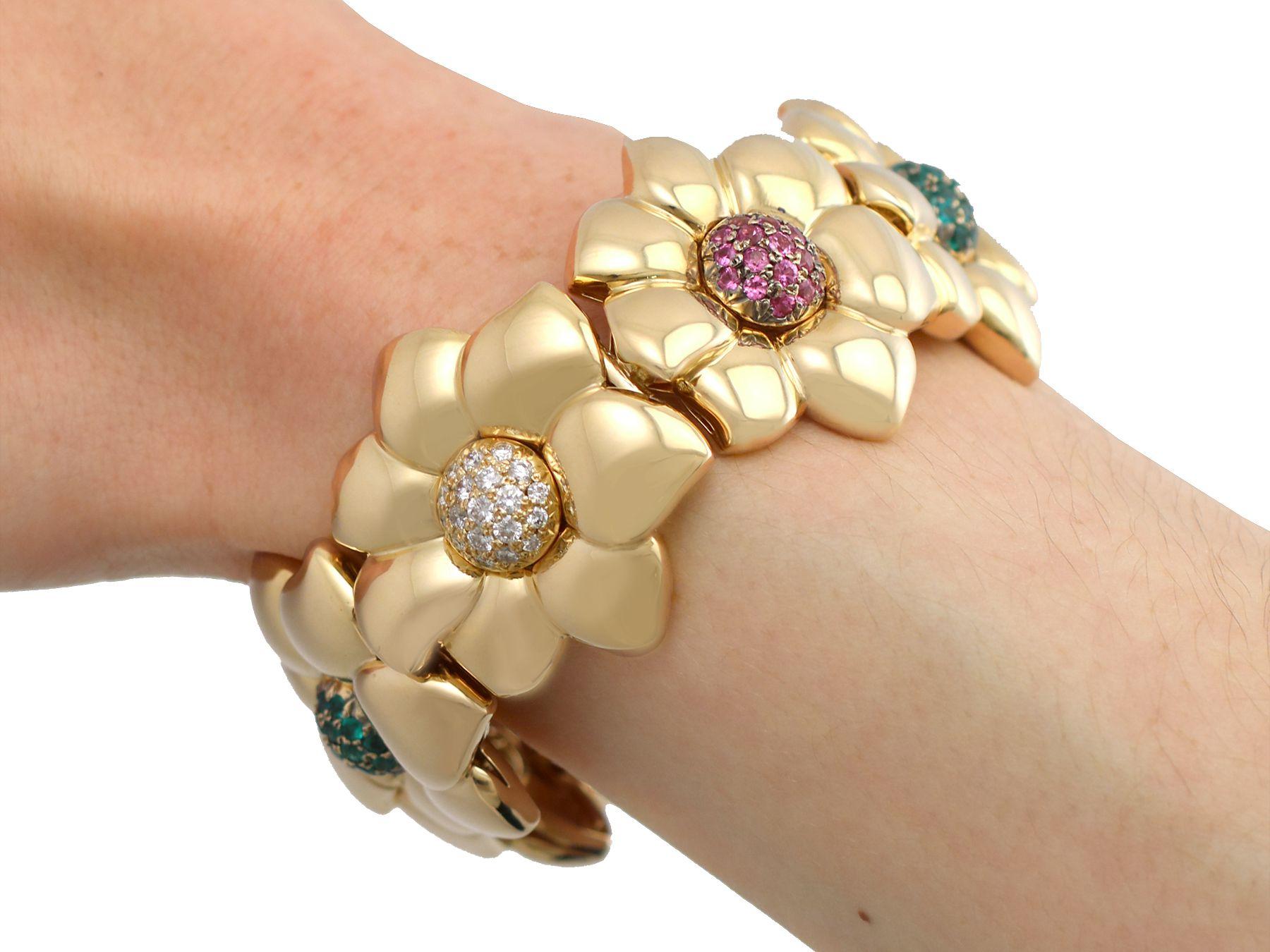 18 Karat Gelbgold Armband mit Rubin, Smaragd und Diamant im Angebot 5