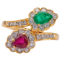 Vintage Ruby Emerald Diamond 18k Yellow Gold Toi et Moi Ring