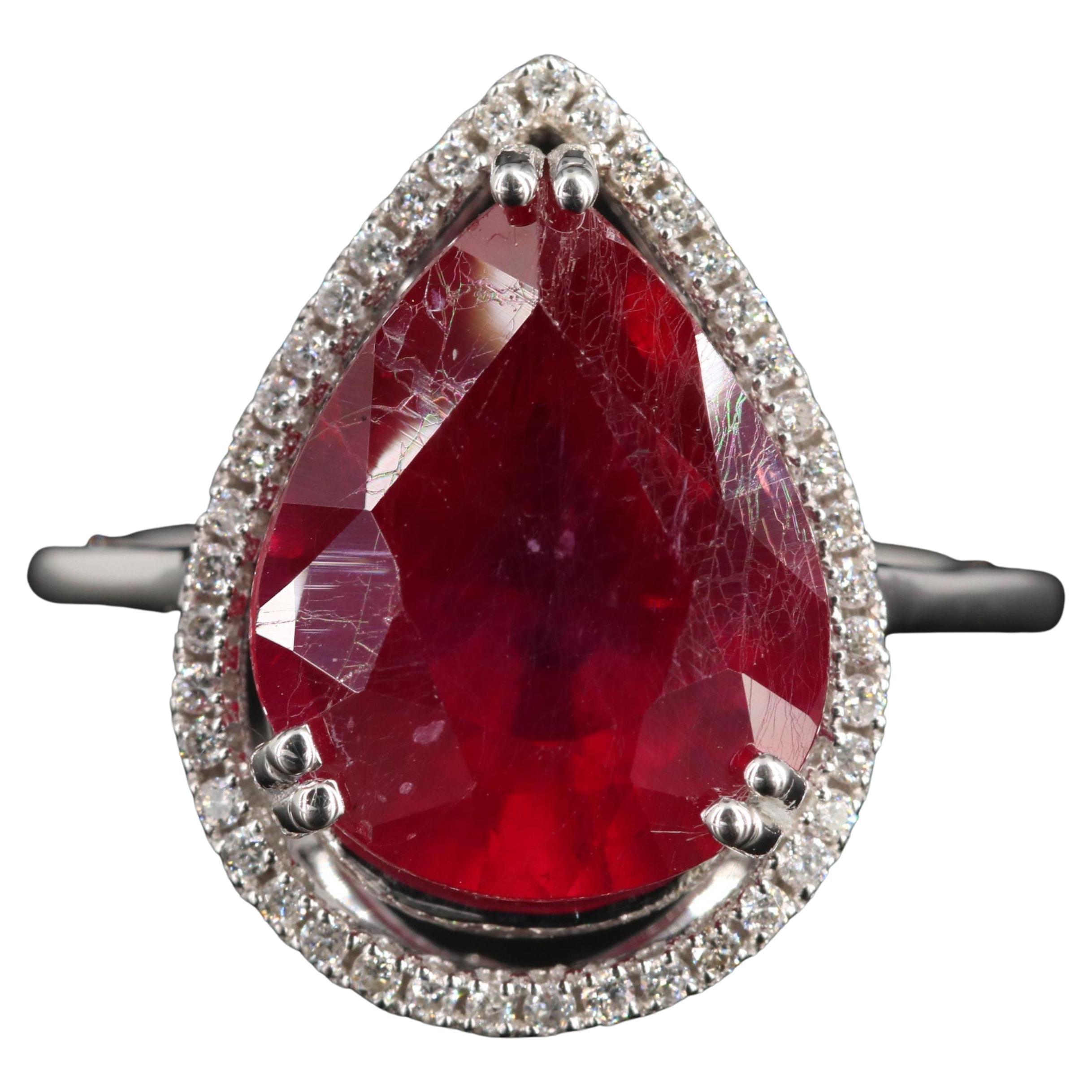 Im Angebot: Verlobungsring mit zertifiziertem 5,4 Karat unbehandeltem rotem Rubin und Diamant im Birnenschliff im Art déco-Stil ()