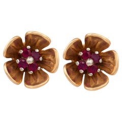 Vintage ruby flower 14k yellow gold earrings