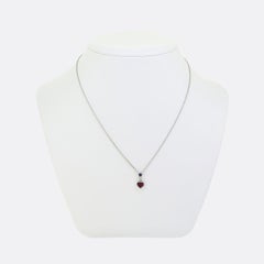 Collier vintage en rubis, saphir et diamants en forme de cœur