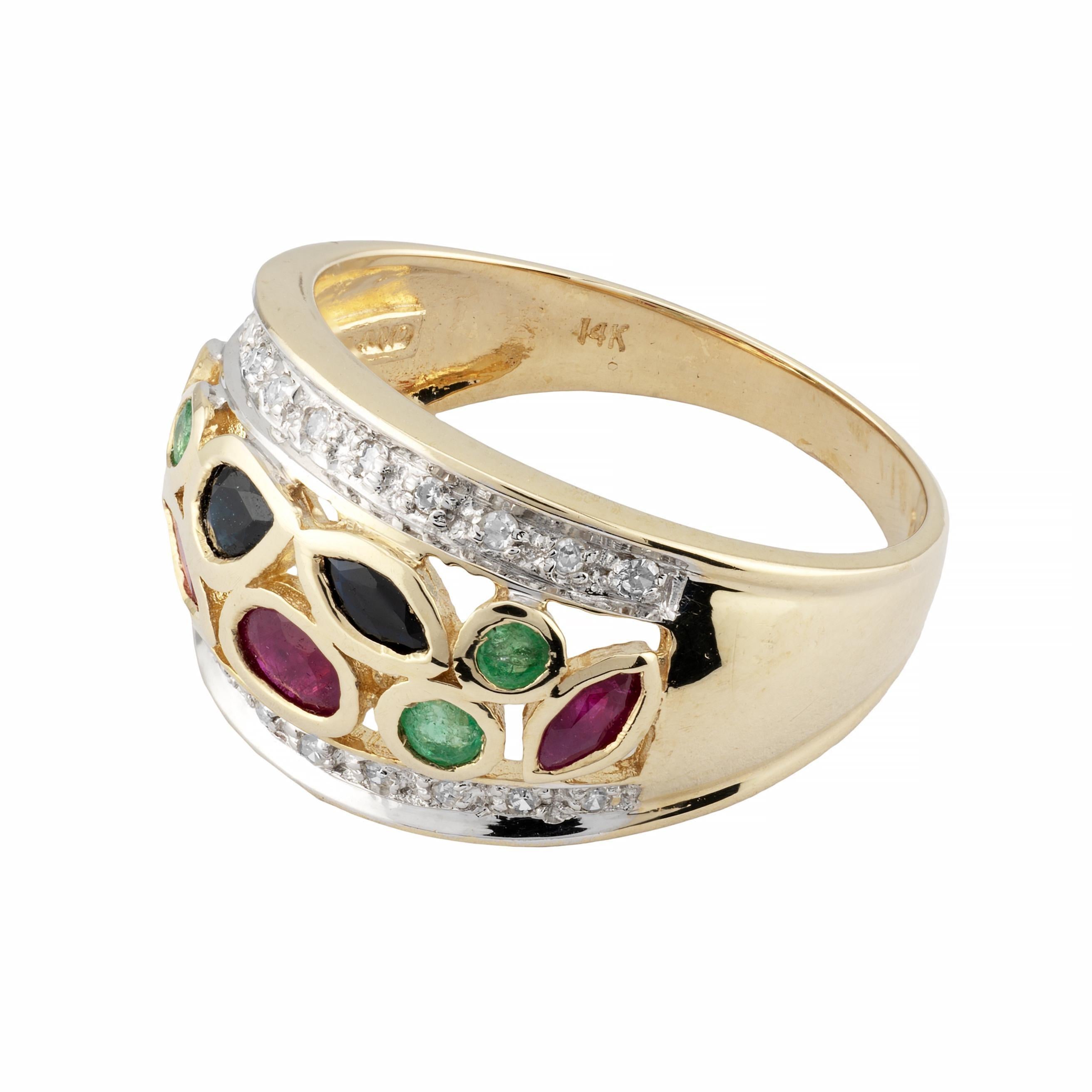 Aston Estate Jewelry Presenta:

Anillo vintage de mediados de siglo, estilo cúpula con varias gemas, de oro amarillo de 14 quilates.  Engastada con una mezcla de esmeralda natural, rubí y zafiros de 2,40 ctw. Acentuado con 0,20ctw de diamantes