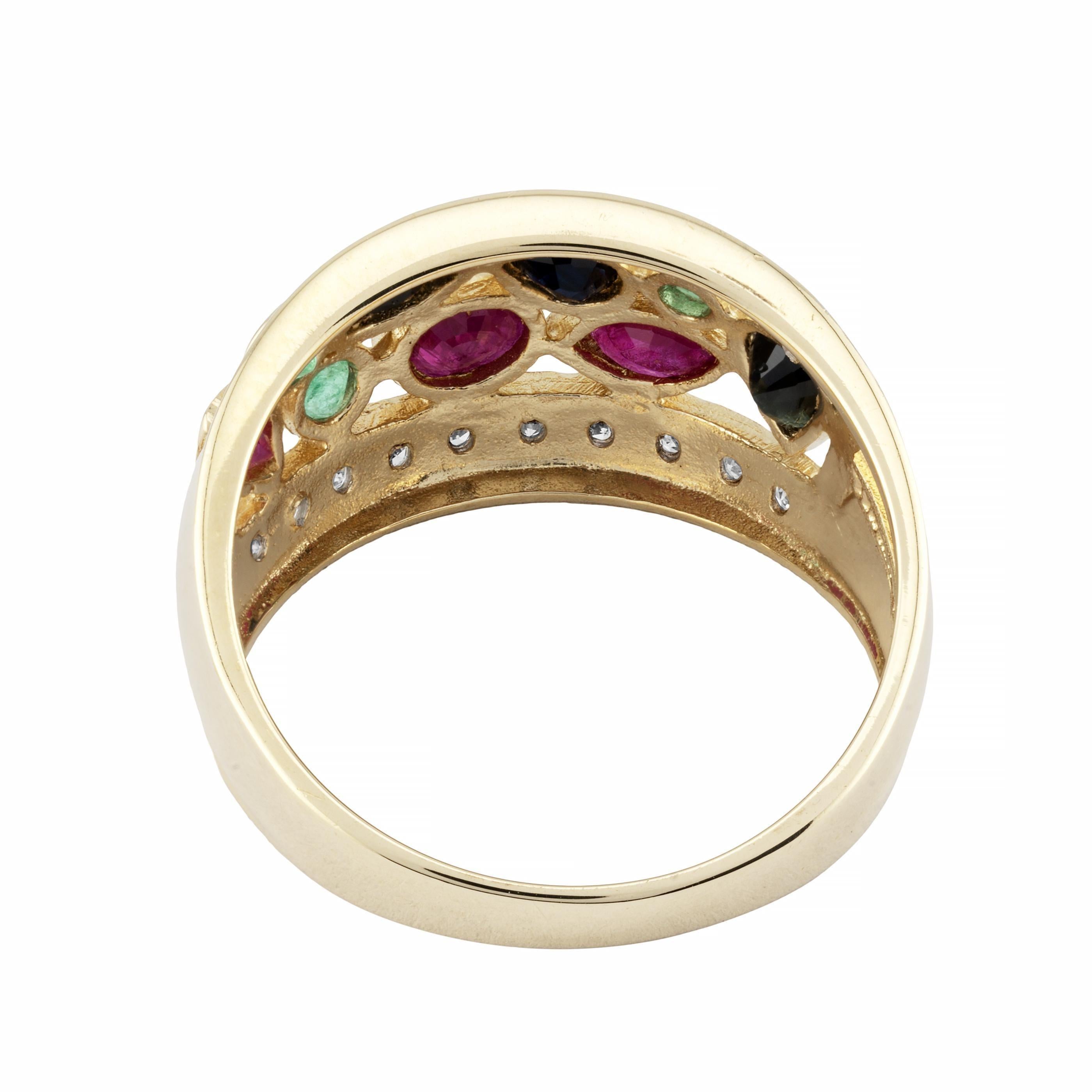 De las mujeres Anillo Vintage de Rubí, Zafiro, Esmeralda y Cúpula de Diamantes de Oro Amarillo de 14K en venta