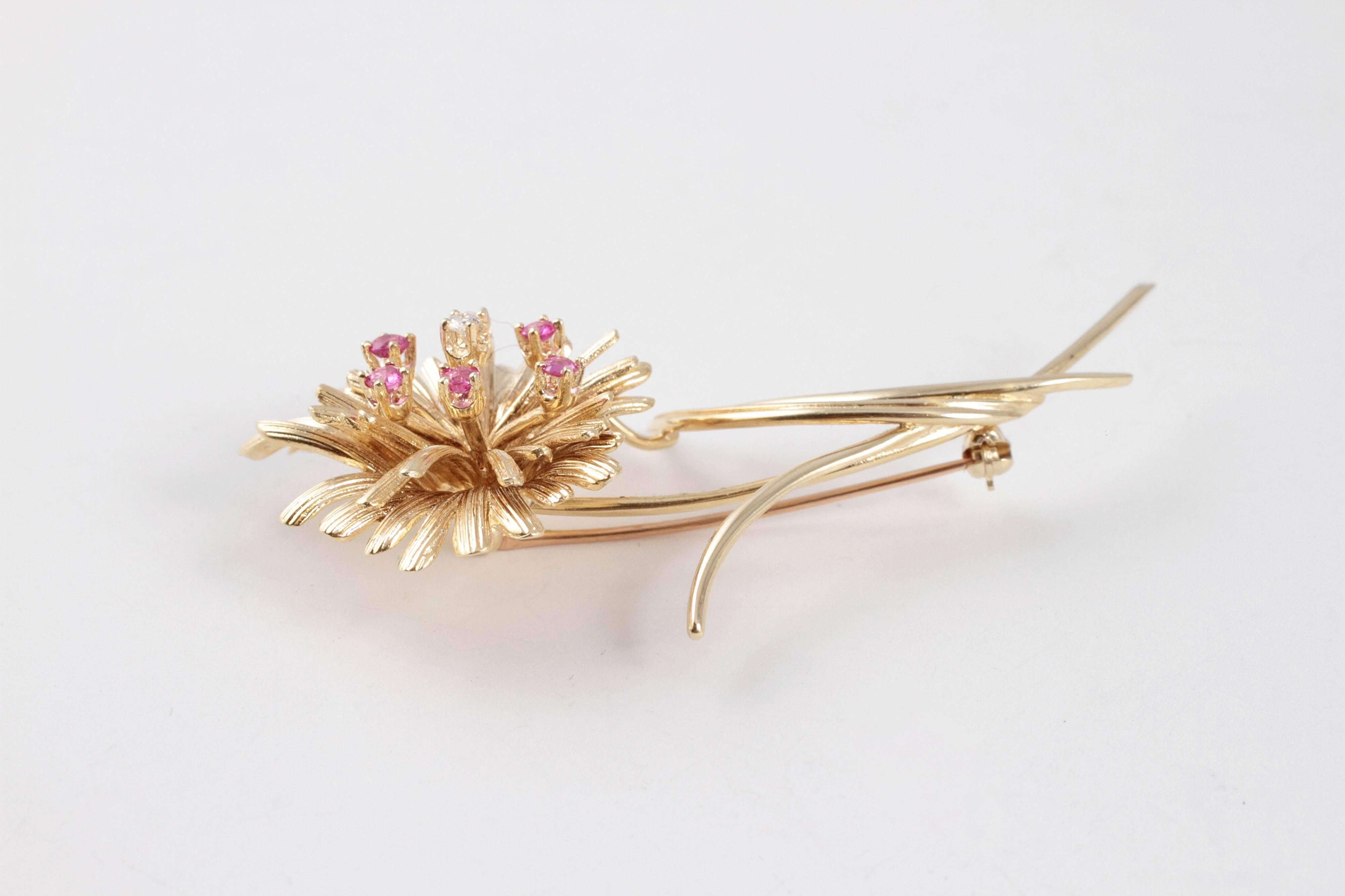 Women's or Men's Vintage Ruby Yellow Gold Brooch