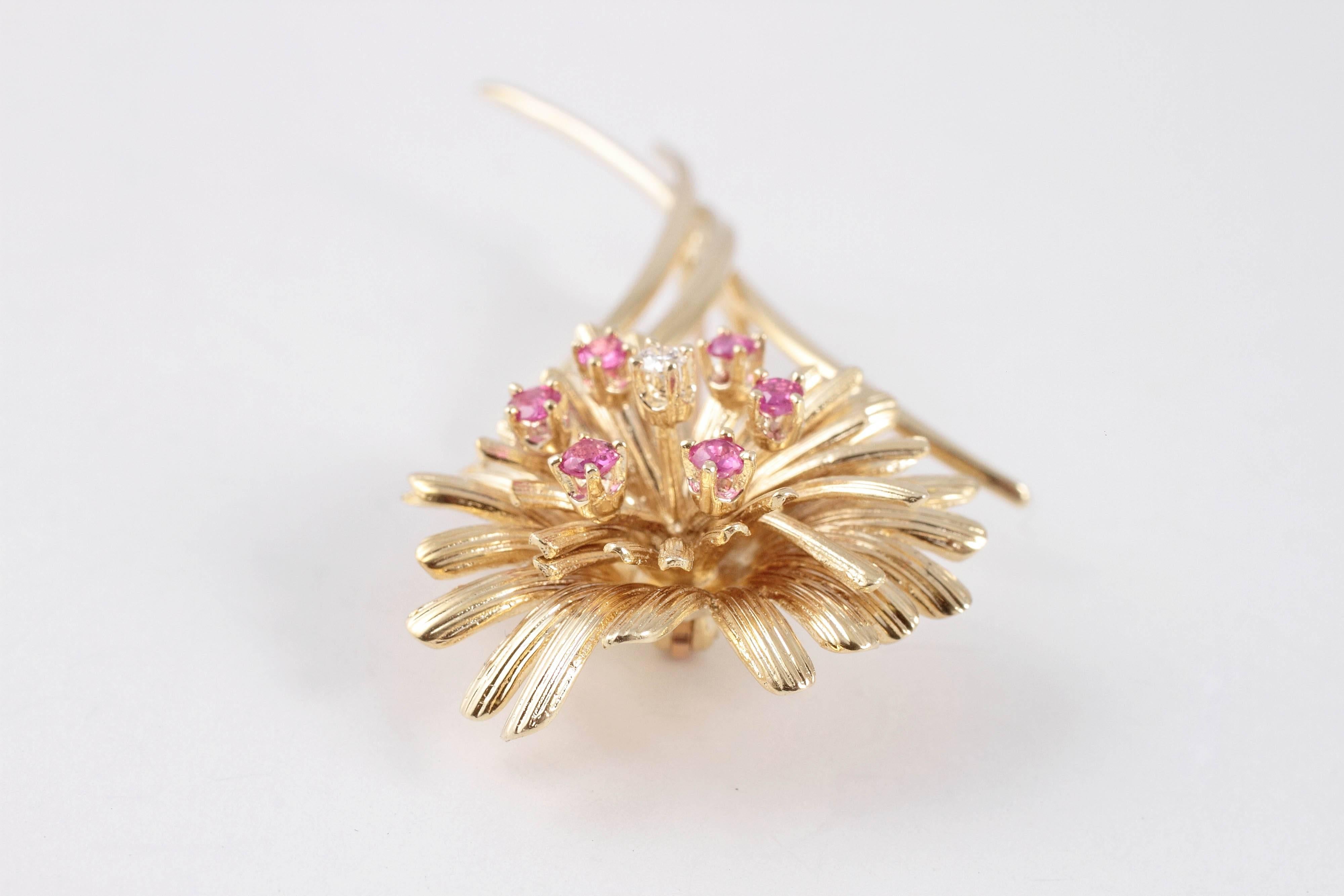 Vintage Ruby Yellow Gold Brooch 1