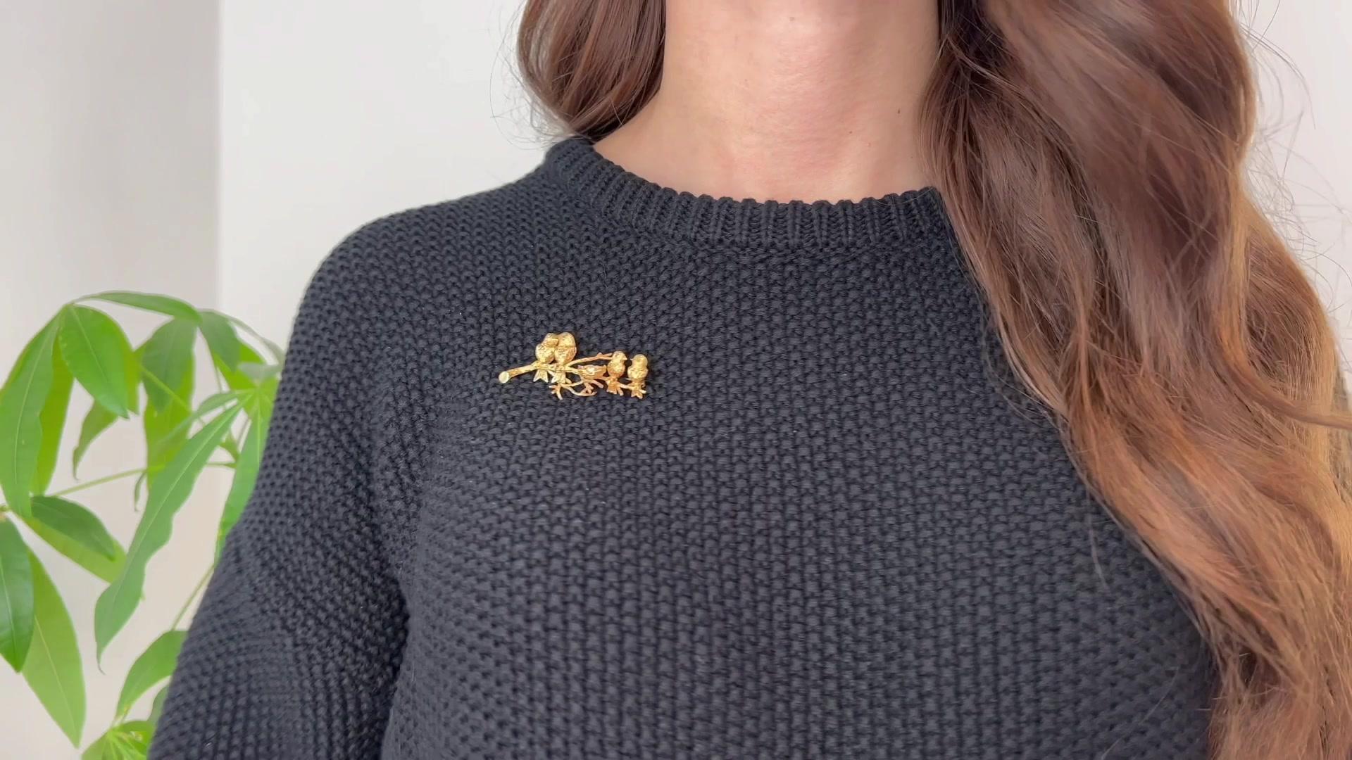 Vintage Rudi Cherny Emerald Pearl 18 Karat Yellow Gold Bird Brooch For Sale at 1stDibs rudi