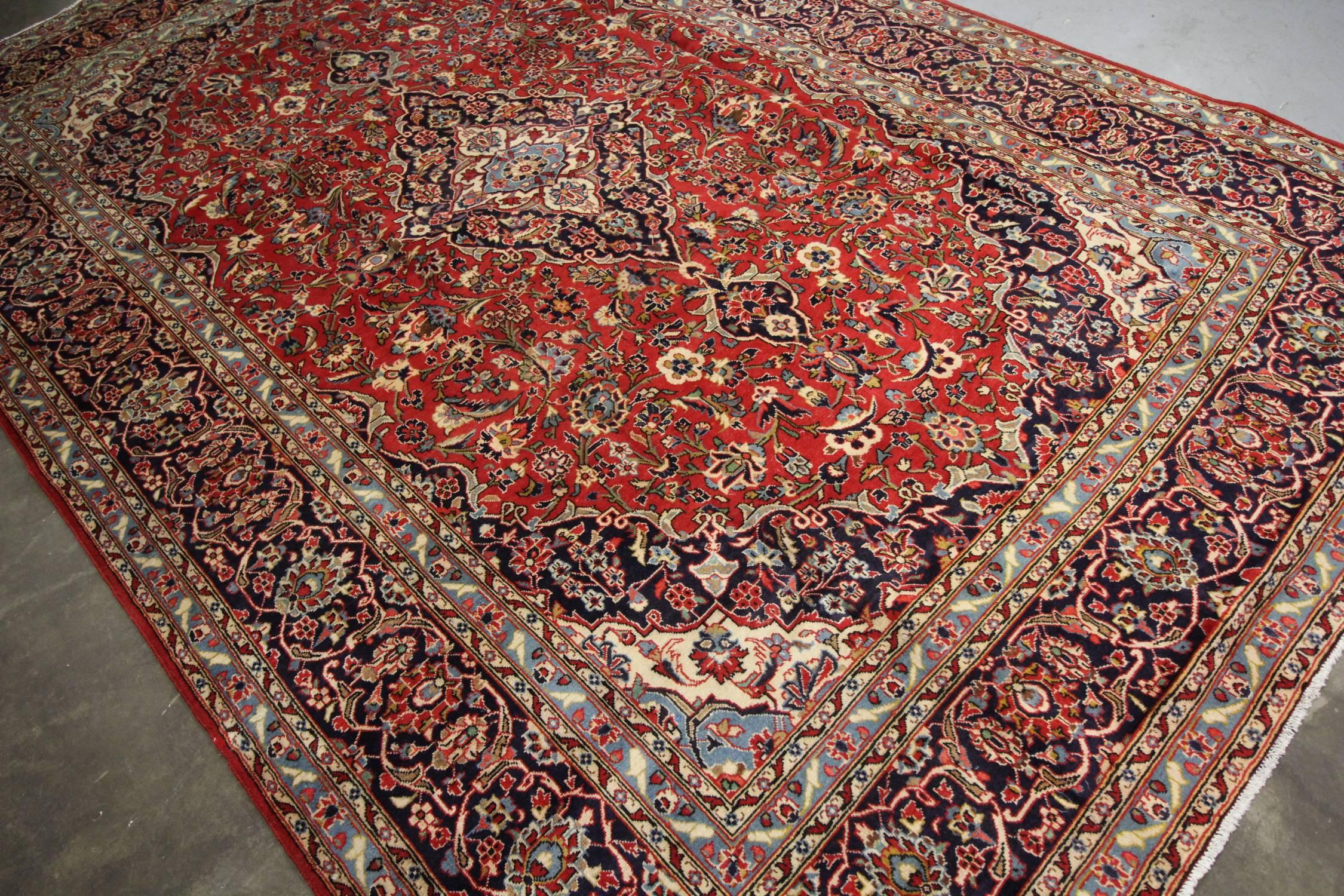 Handgefertigter Teppich aus Teppich  Großer roter orientalischer Woll-Woll-Wollteppich im Angebot 6