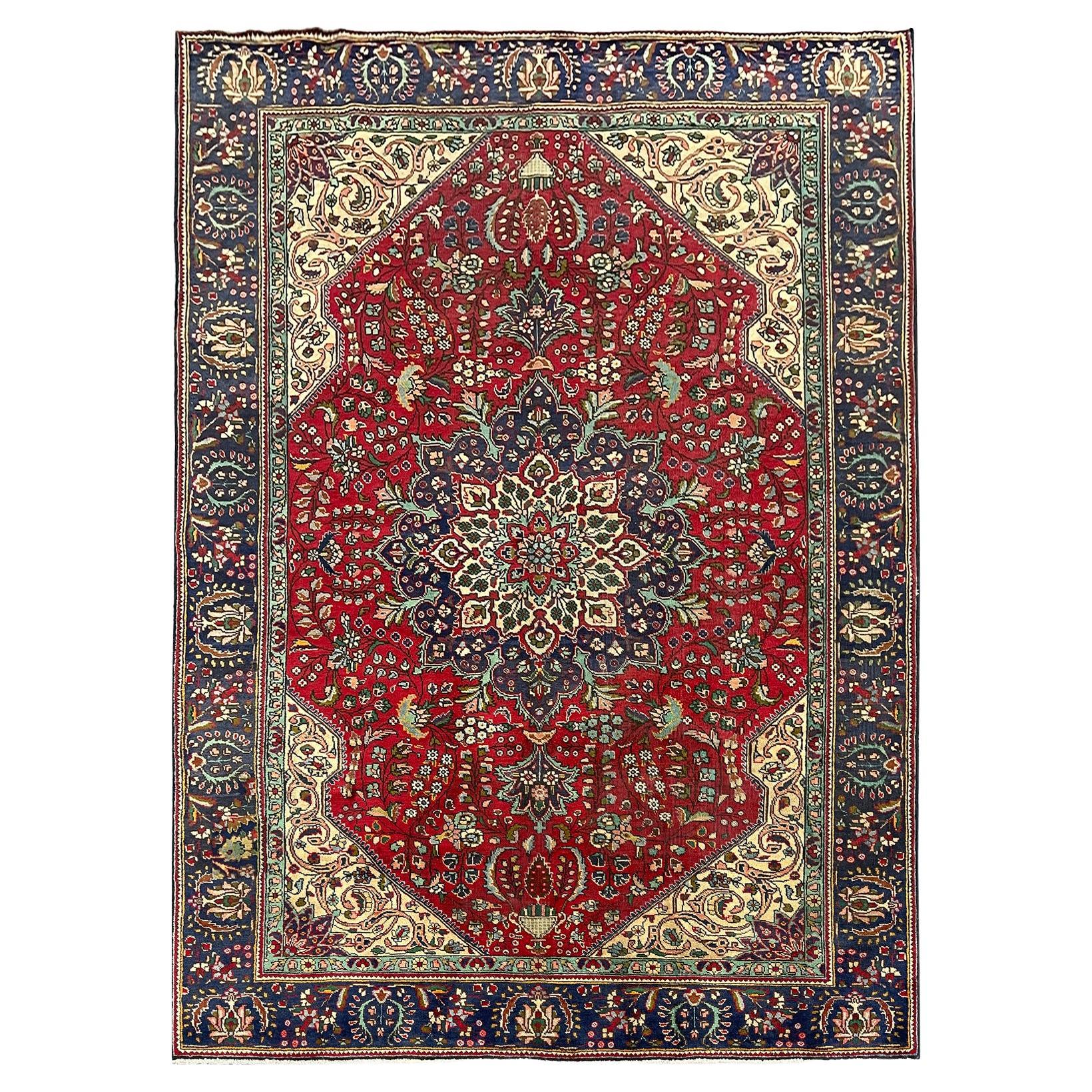 Vintage Rug Knotted Pile Carpet Turkish Handmade Oriental Wool Rug For Sale