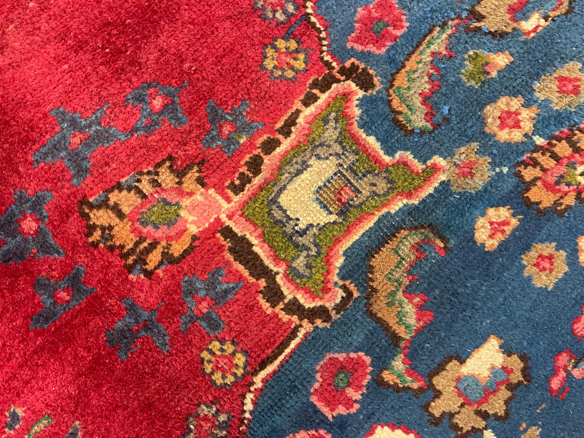 Türkischer handgeknüpfter Vintage-Teppich aus orientalischer Wolle mit Florteppich im Zustand „Hervorragend“ im Angebot in Hampshire, GB