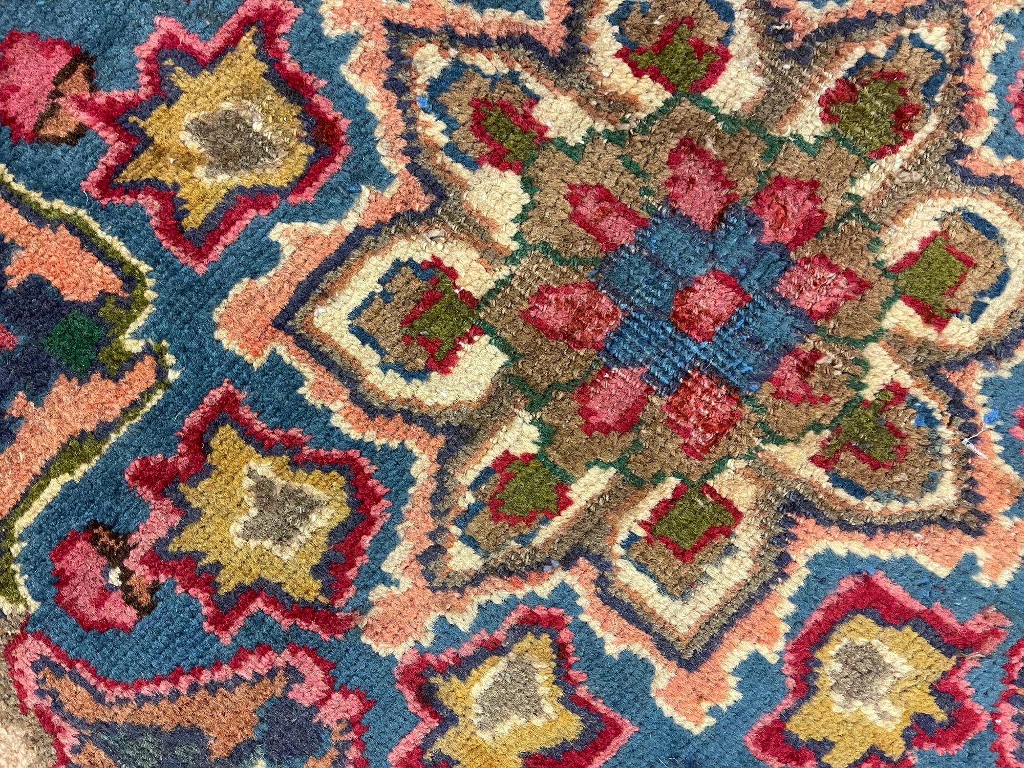 Türkischer handgeknüpfter Vintage-Teppich aus orientalischer Wolle mit Florteppich im Angebot 1