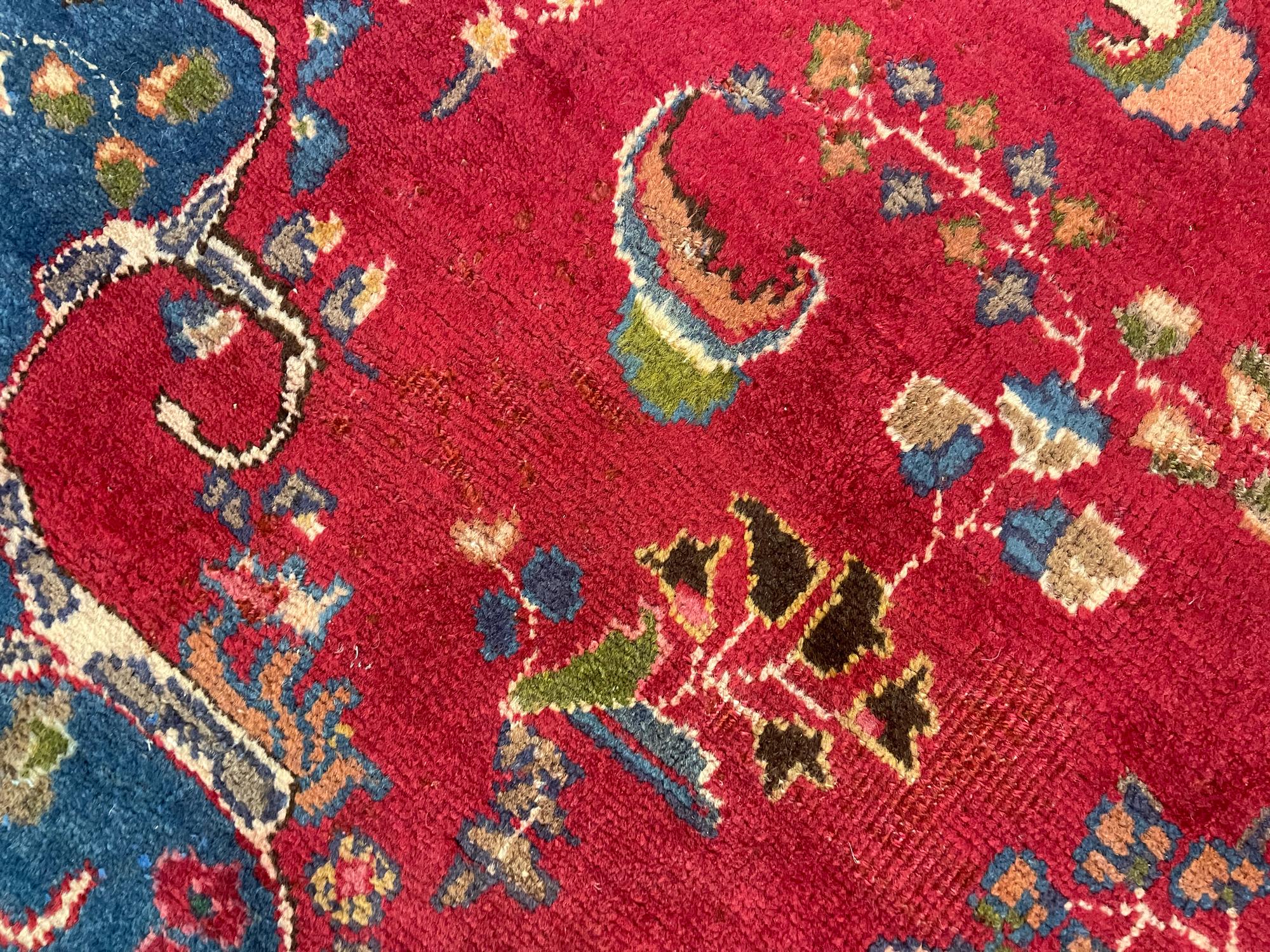 Vintage Rug Knotted Pile Carpet Turkish Handmade Oriental Wool Rug For Sale 3