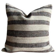 Vintage Rug Kissenbezug mit Streifen