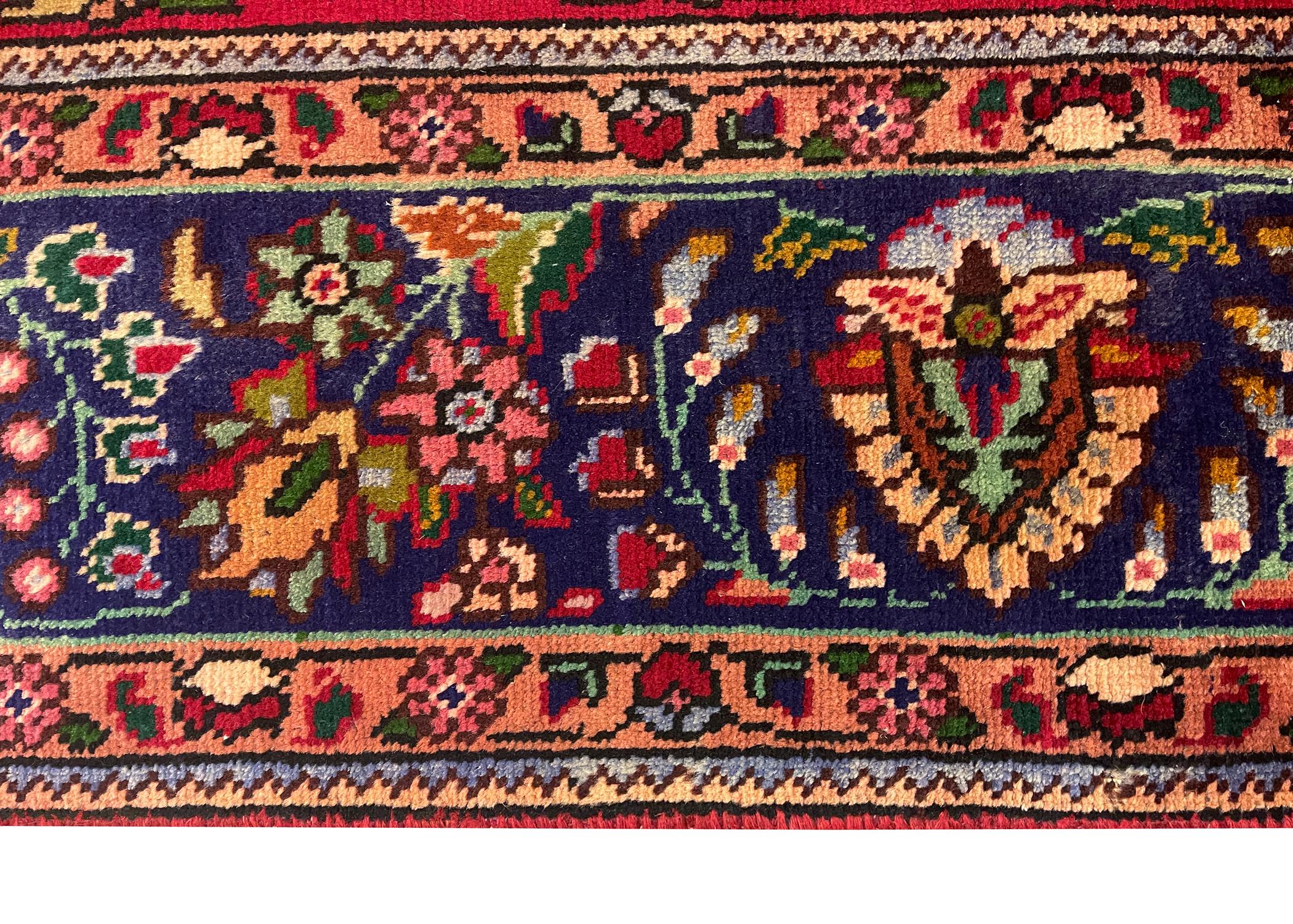 Vintage Rug Red Wool Carpet, Floral Handwoven Oriental Area Rug For Sale 4