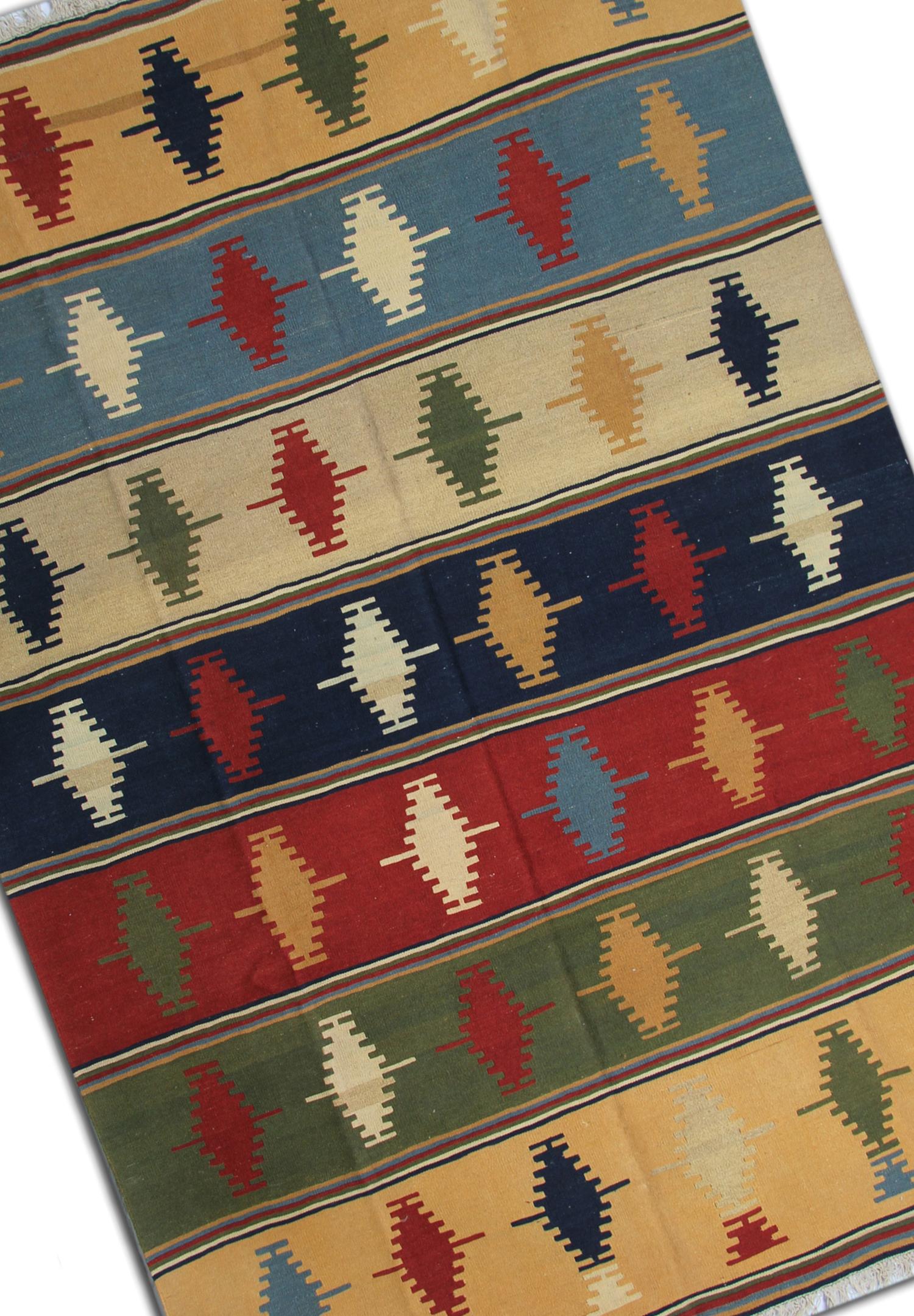 Handgefertigter mehrfarbiger Vintage-Teppich aus Wolle, gestreift Kilims, geometrisch, geometrisch (Afghanisch) im Angebot