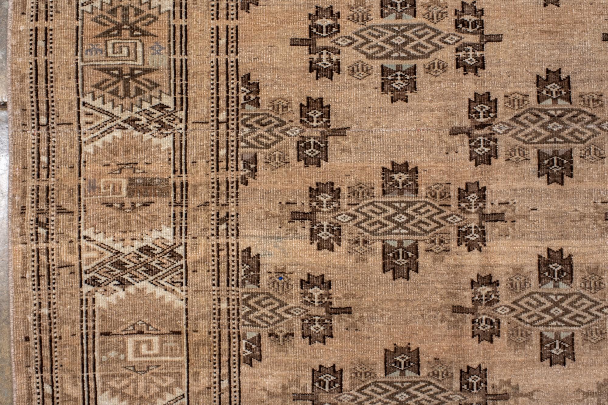 Vintage Rug with Kepse Yomud Tribal Guls In Good Condition For Sale In New York, NY