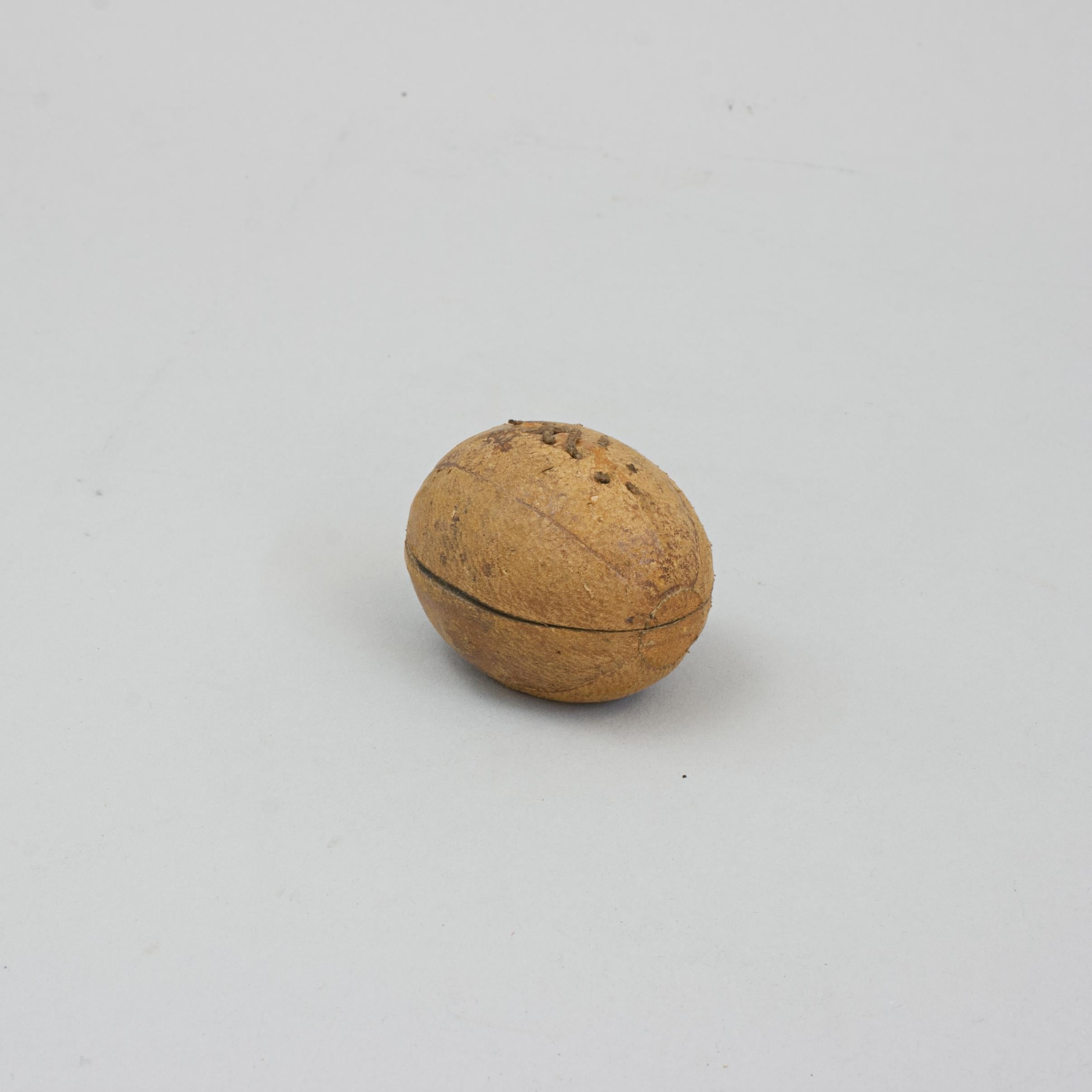 Vintage Rugby Ball Inkwell. In Good Condition For Sale In Oxfordshire, GB