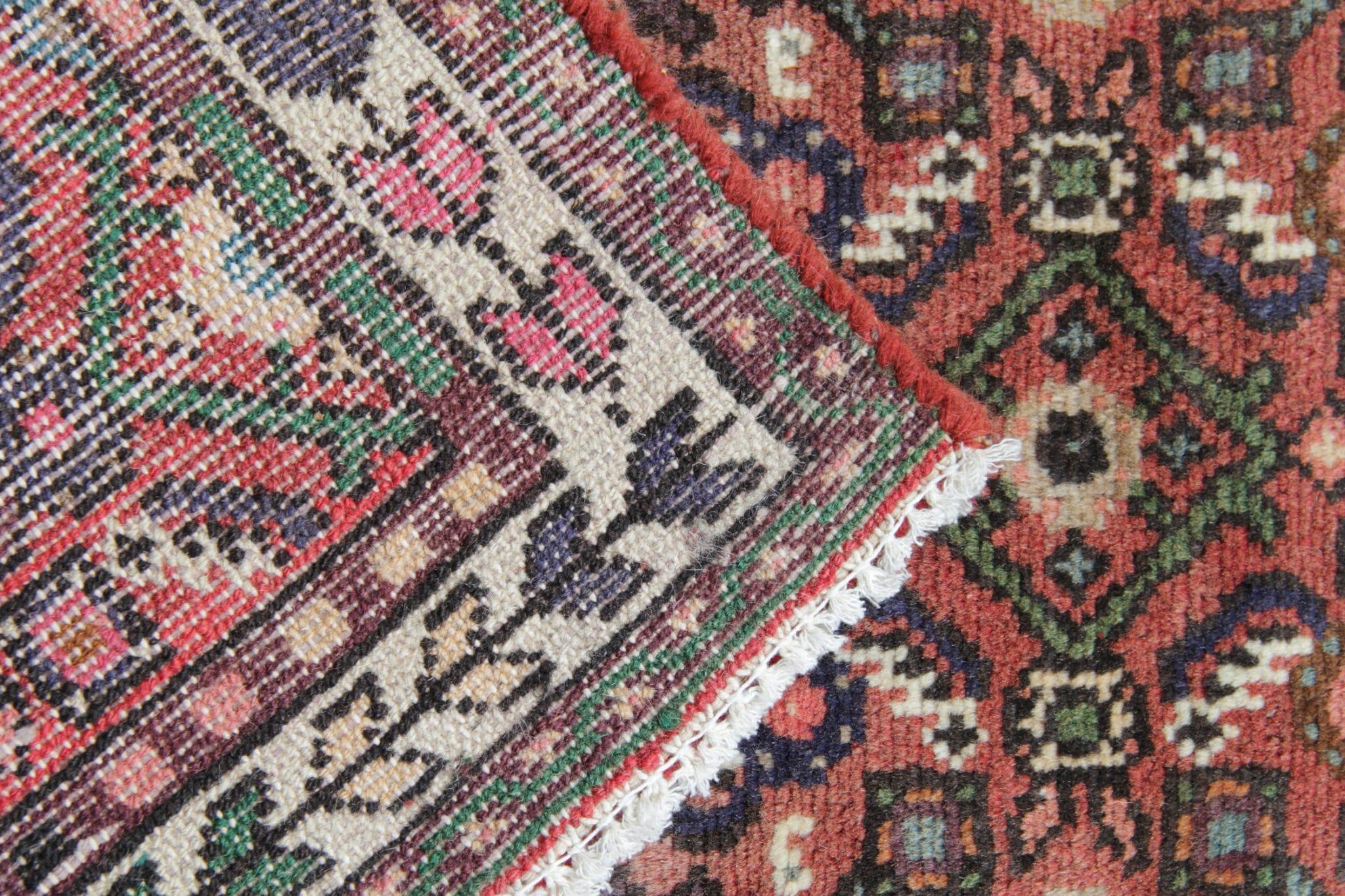 Geometrischer Farahan-Läufer, Vintage-Läufer, roter Teppich, Wollteppich, Vintage (20. Jahrhundert) im Angebot