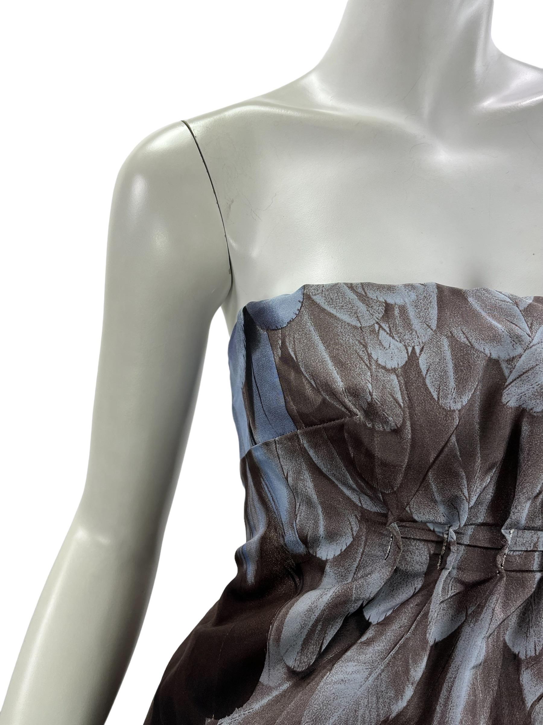 Vintage Runway 2005 Prada Feather Print Silk Taffeta Dress Italian 42 - US 6 Pour femmes en vente