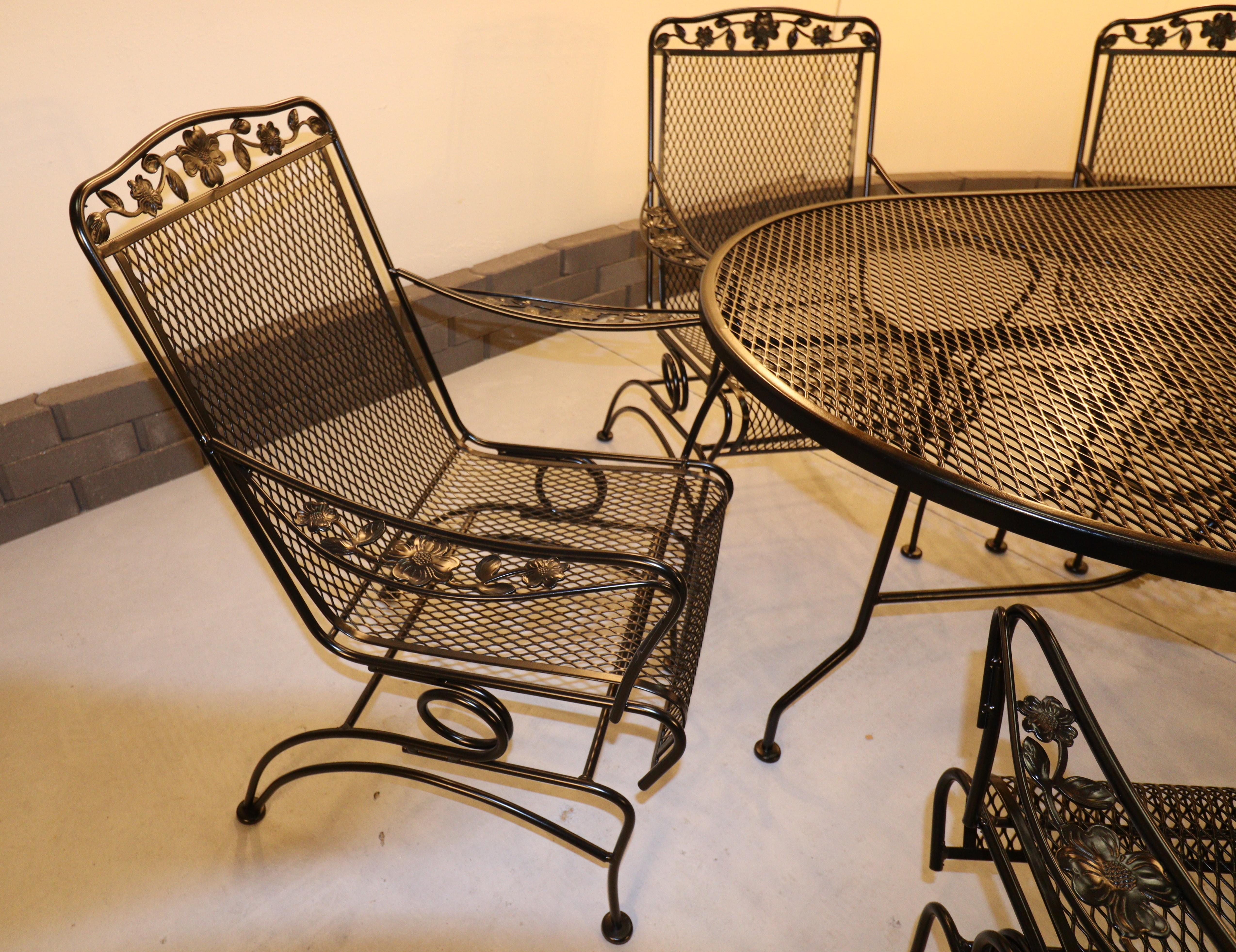 Vintage Russel Woodard Primrose Wrought Iron Family patio In condizioni buone in vendita a Omaha, NE