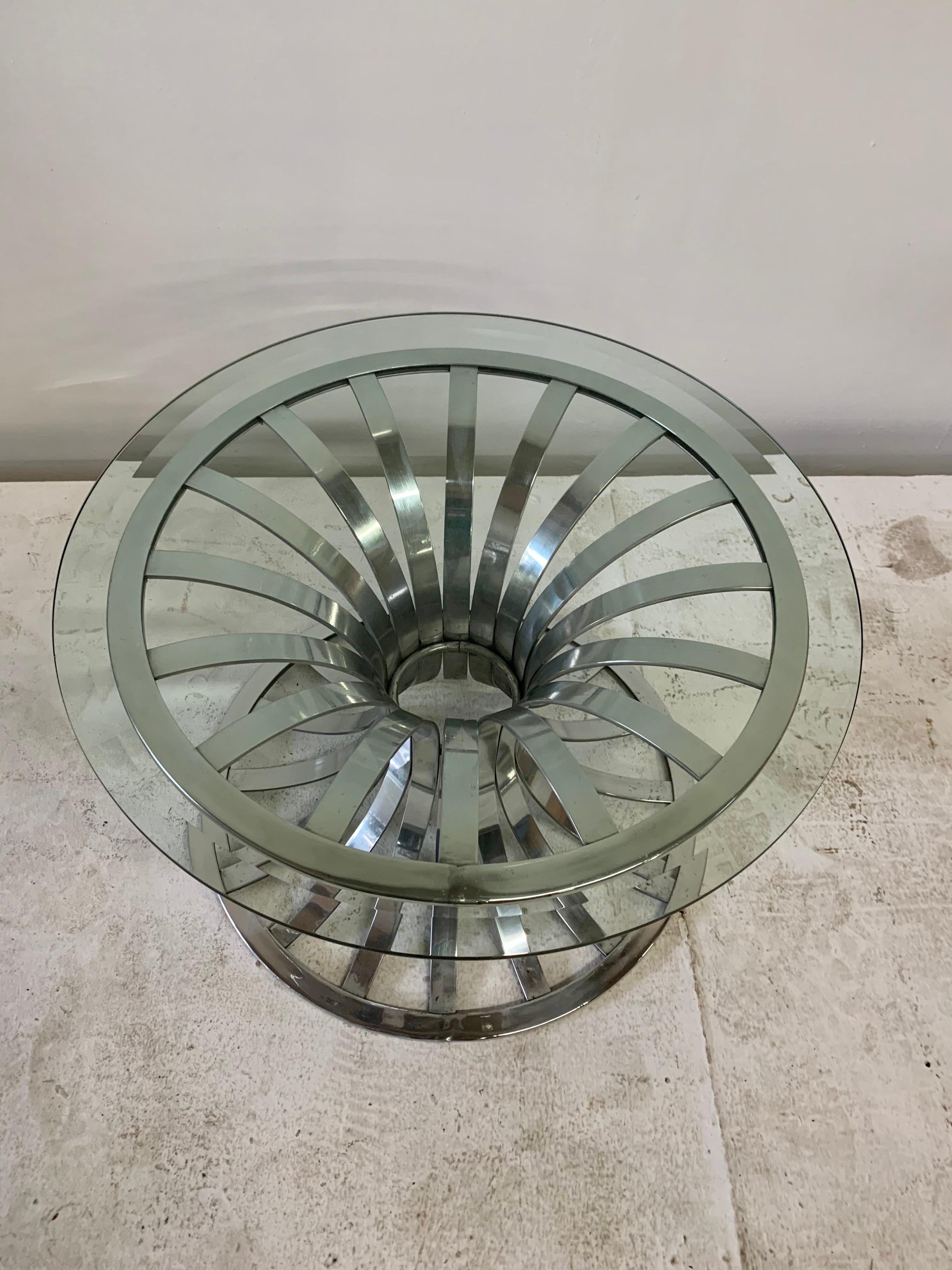 American Vintage Russell Woodard Polished Aluminum Side Table w/ Glass Top For Sale