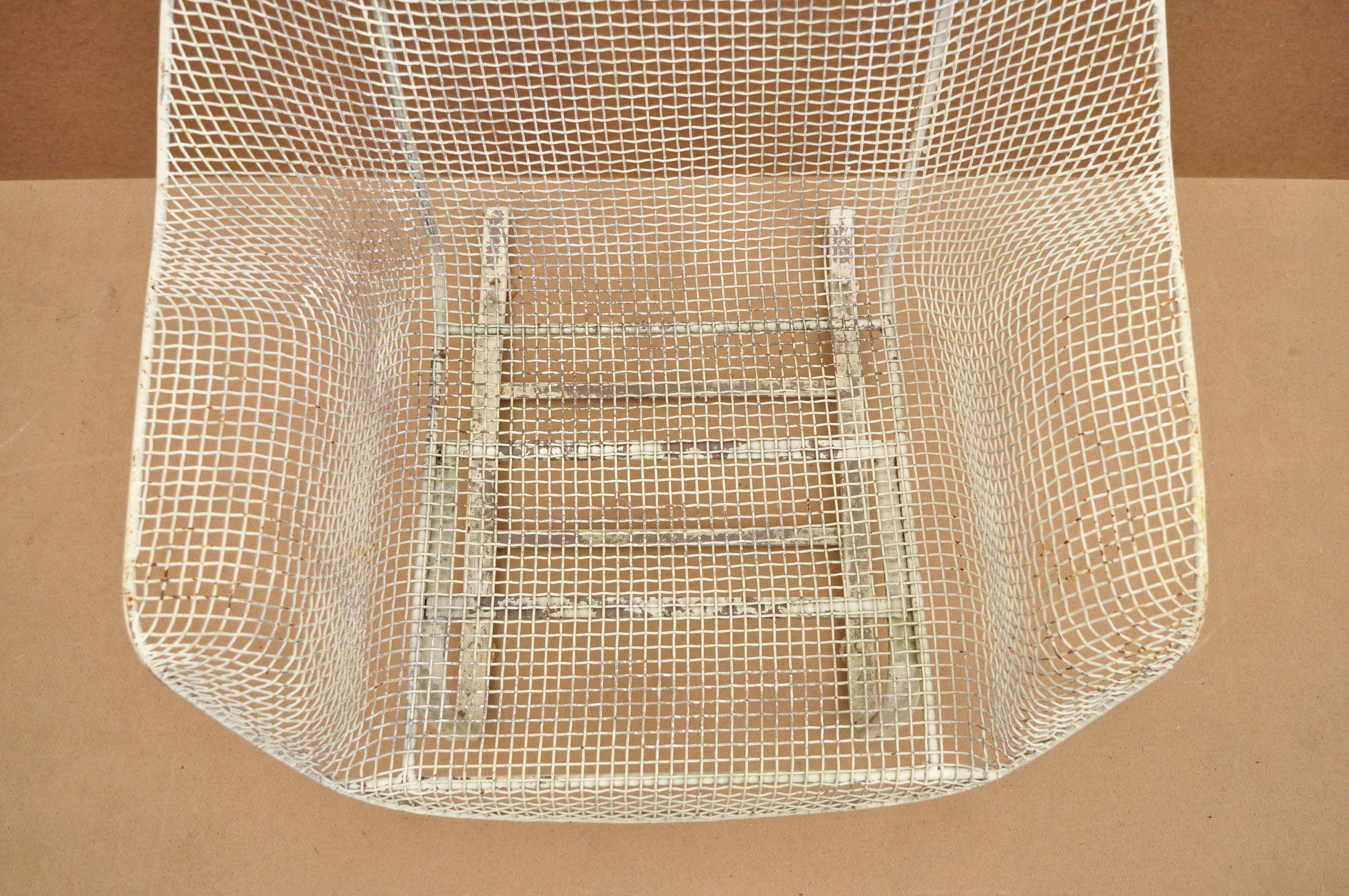 wrought iron bounce chair