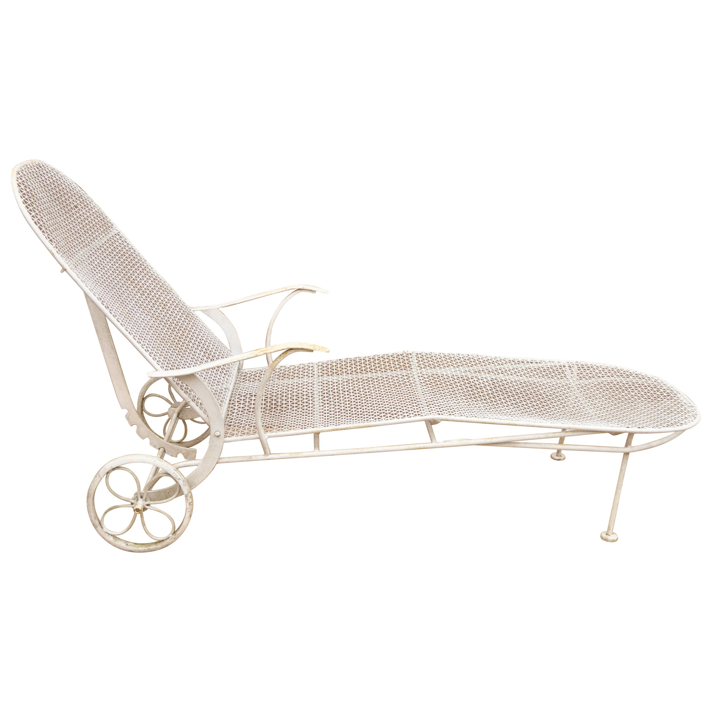 Vintage Russell Woodard Sculptura Metal Mesh Wrought Iron Chaise Lounge Chair