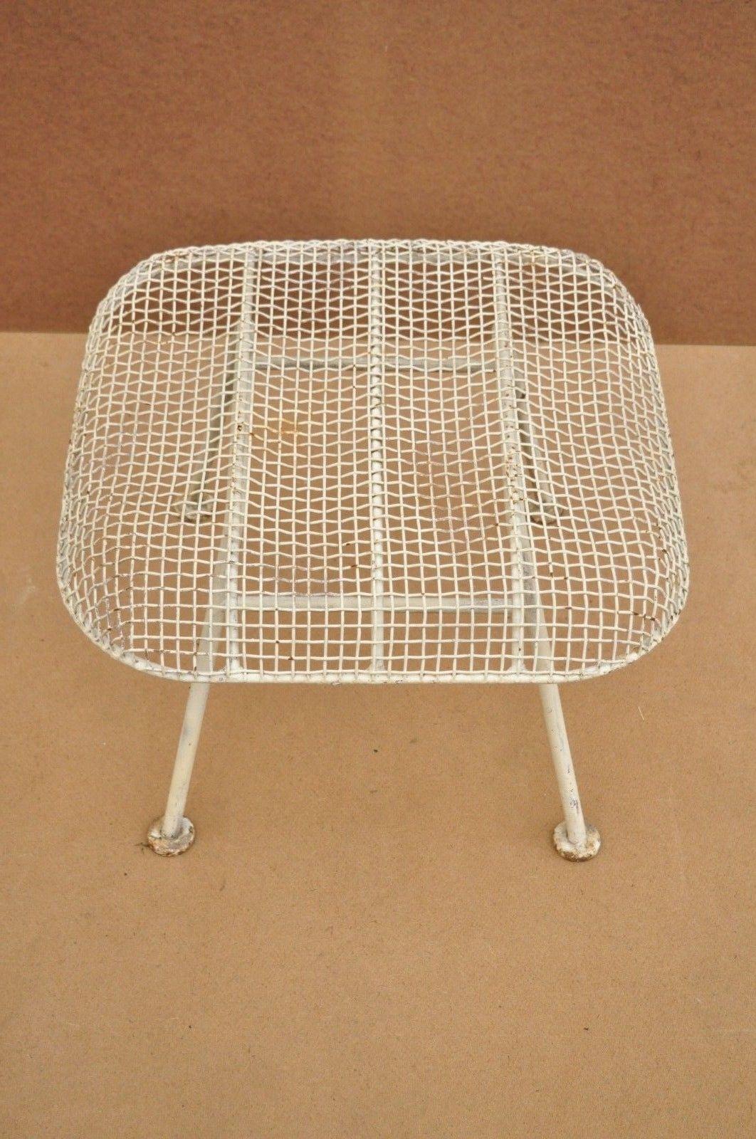 Vintage Russell Woodard Sculptura Metall Mesh Schmiedeeisen Ottoman Fußhocker (Moderne der Mitte des Jahrhunderts)