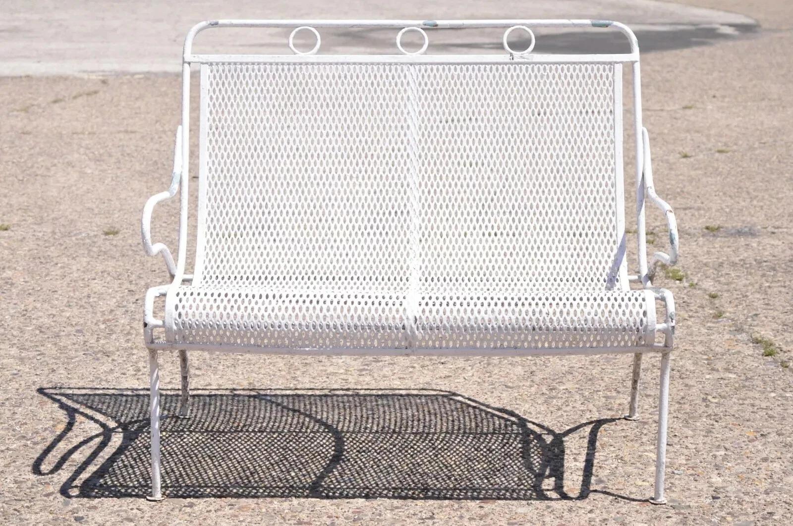 Panca da patio in ferro vintage Russell Woodard Sculptura Mid Century Modern in vendita 5