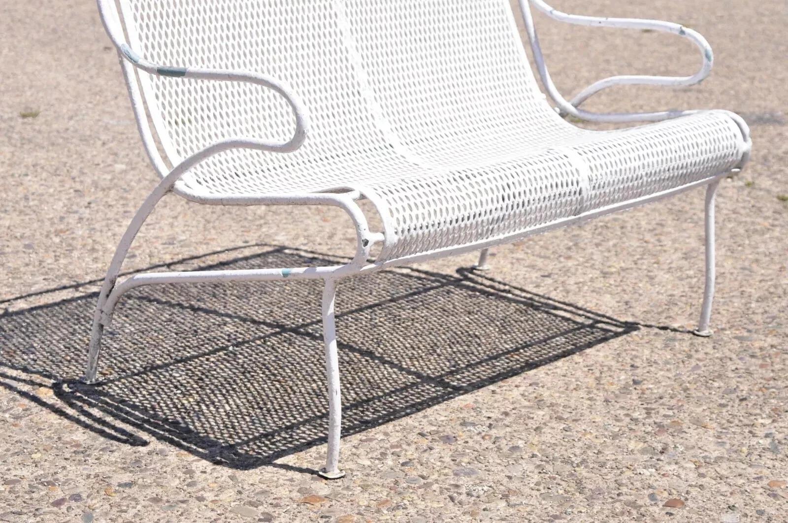 Mid-Century moderno Panca da patio in ferro vintage Russell Woodard Sculptura Mid Century Modern in vendita