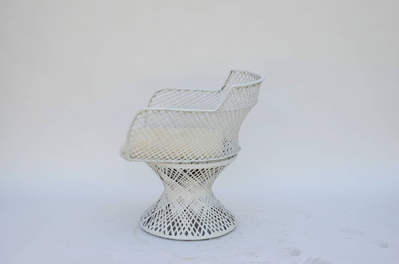 Peint Chaise vintage en fibre de verre filée avec couvercle d'assise en alpaga en vente