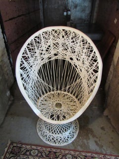 Vintage Russell Woodard Spun Fiberglass Peacock Chair