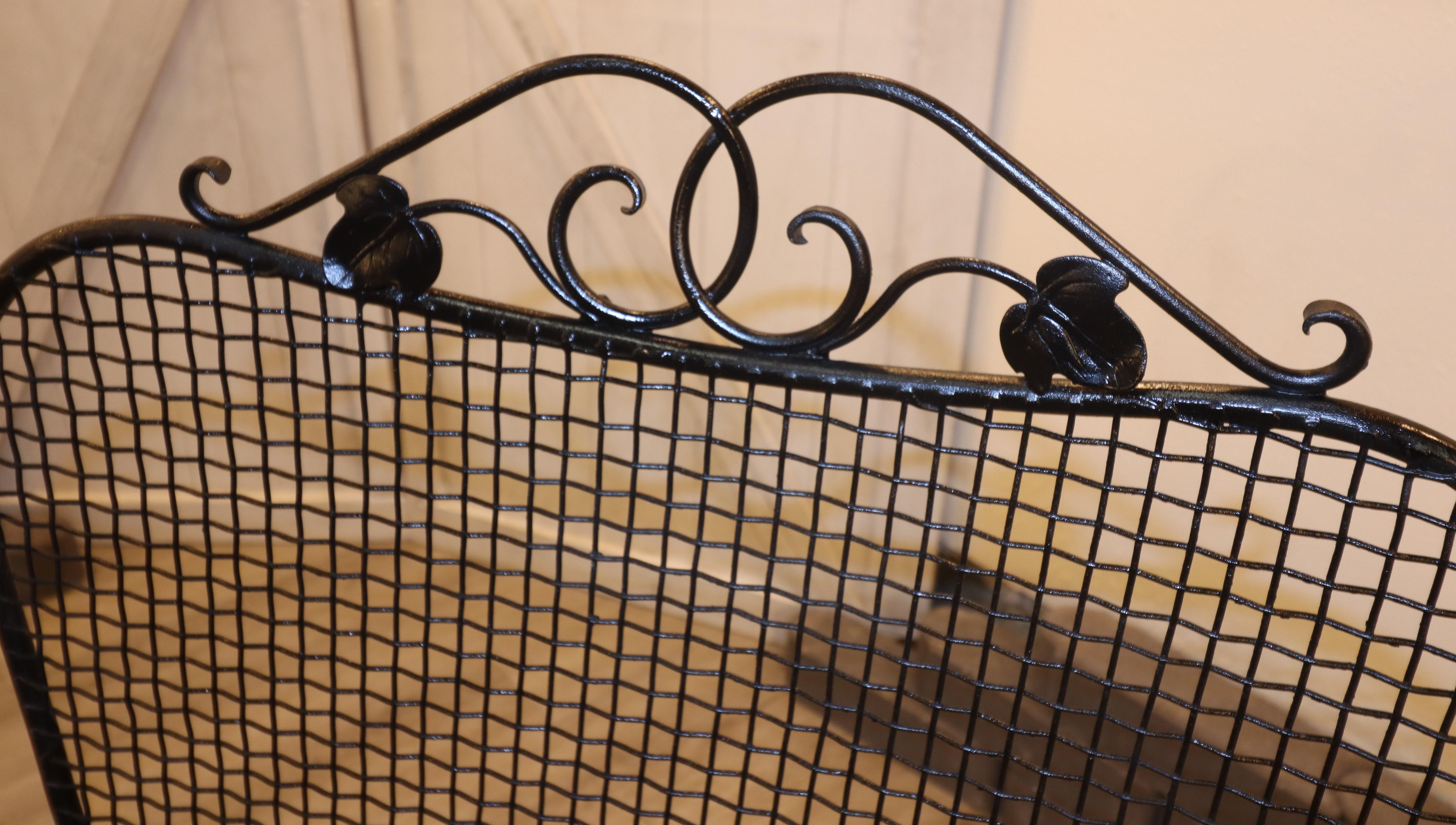 Vintage Russell Woodard Wrought Iron Sculptura Patio Set im Angebot 2