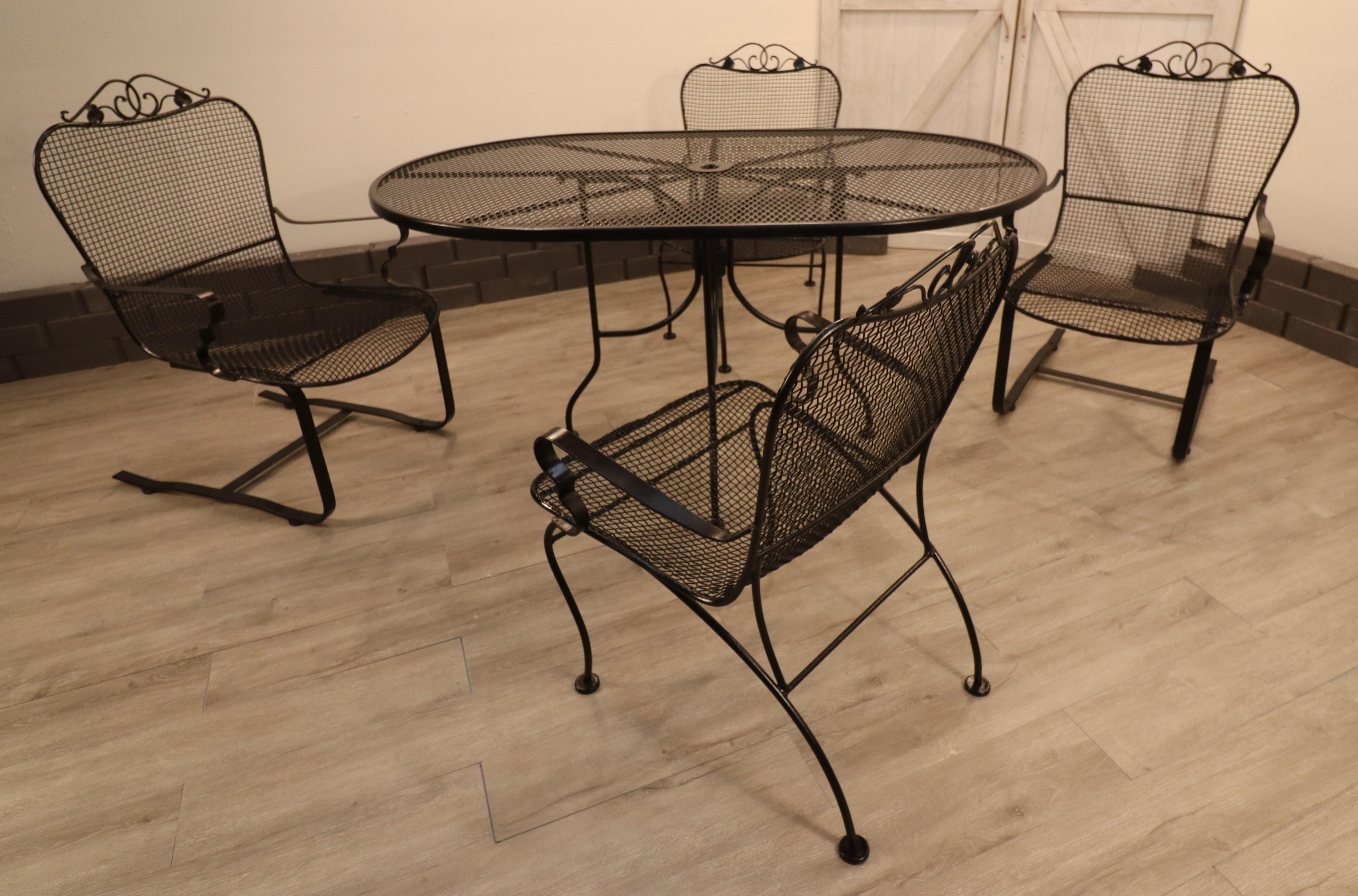 Set da patio Sculptura in ferro battuto Russell Woodard Vintage in vendita 6