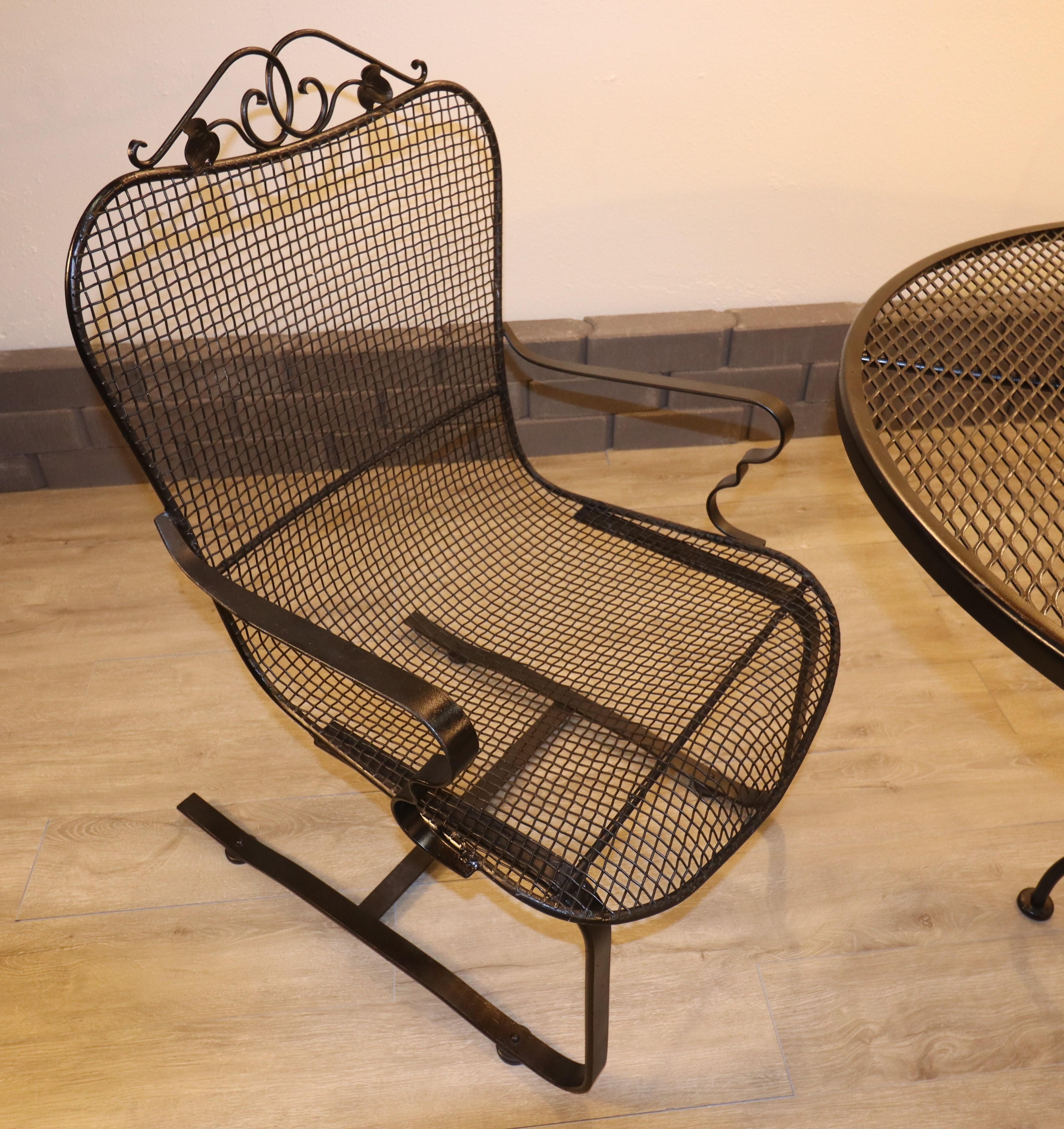 Vintage Russell Woodard Wrought Iron Sculptura Patio Set im Angebot 1