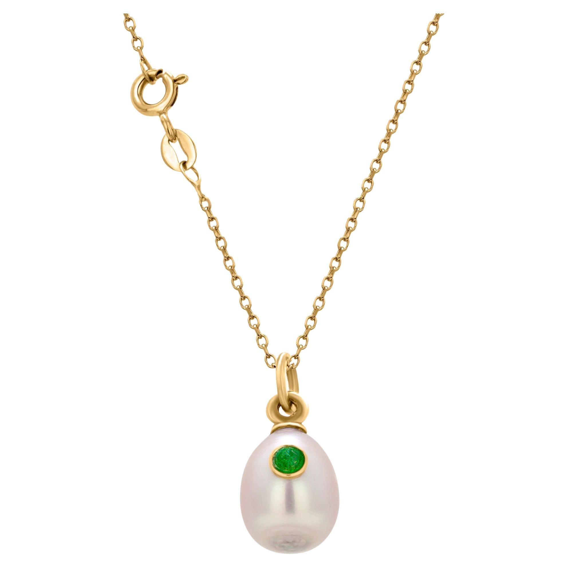 Vintage Russian 14K Gold Pearl and Emerald Egg Pendant Necklace