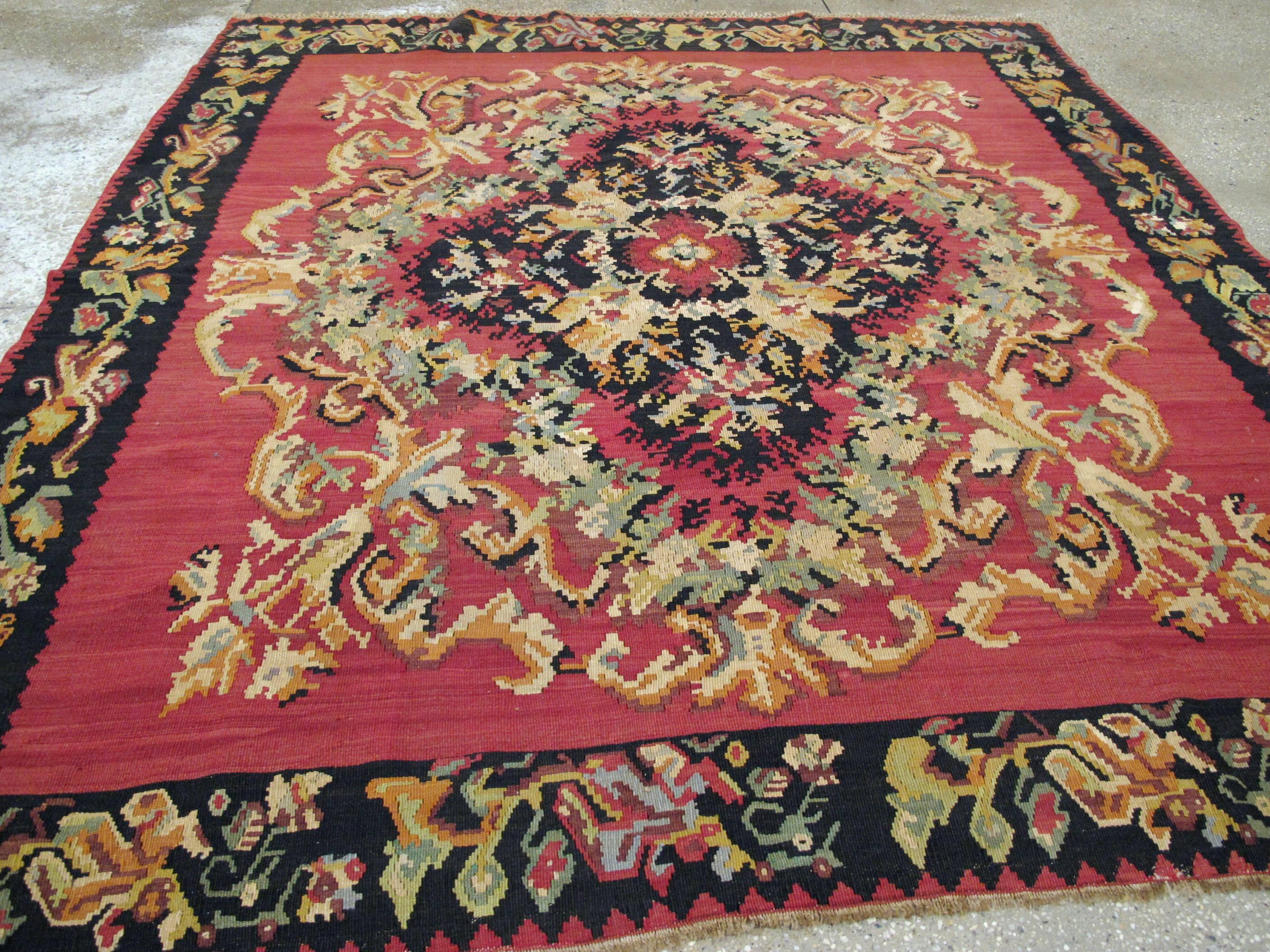 Vintage Russian Bessarabian Flat-Weave In Excellent Condition For Sale In New York, NY