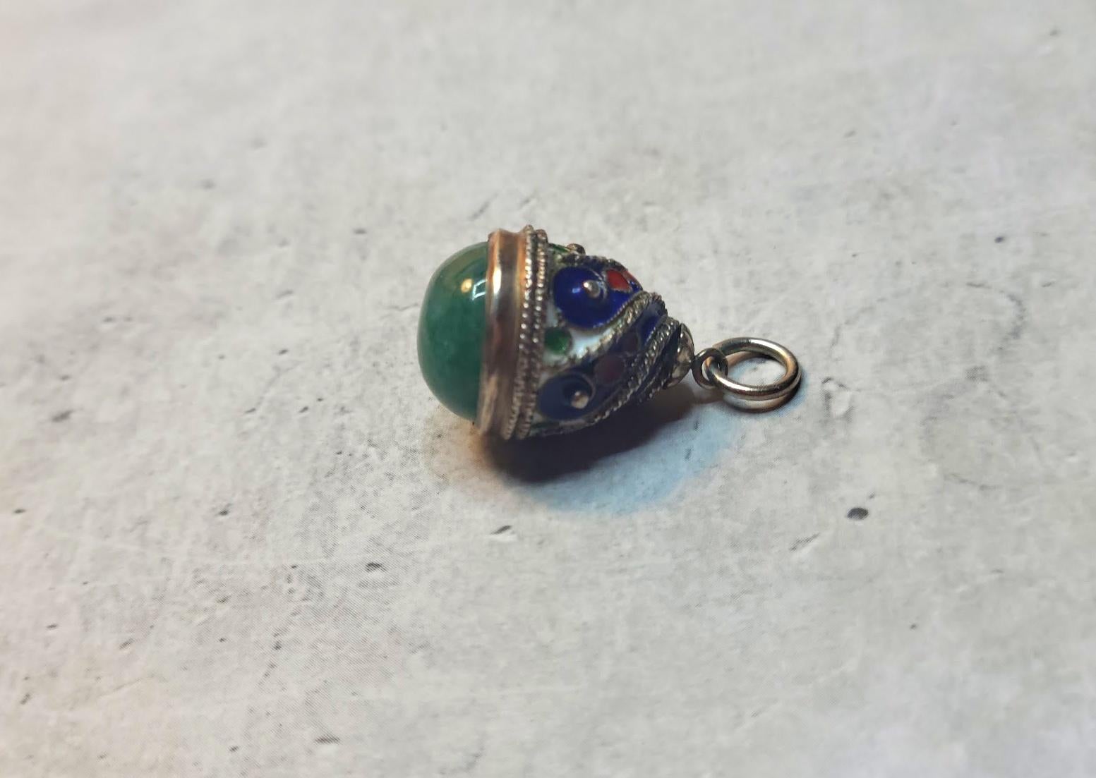 Vintage Russian Cloisonne Enamel Egg Pendant with Natural Aventurine For Sale 2