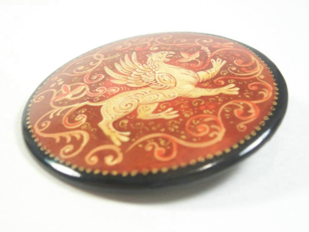 Russian Revival Vintage Russian Fedoskino Lacquer Brooch, Hand Painted, Mid-20th Century For Sale